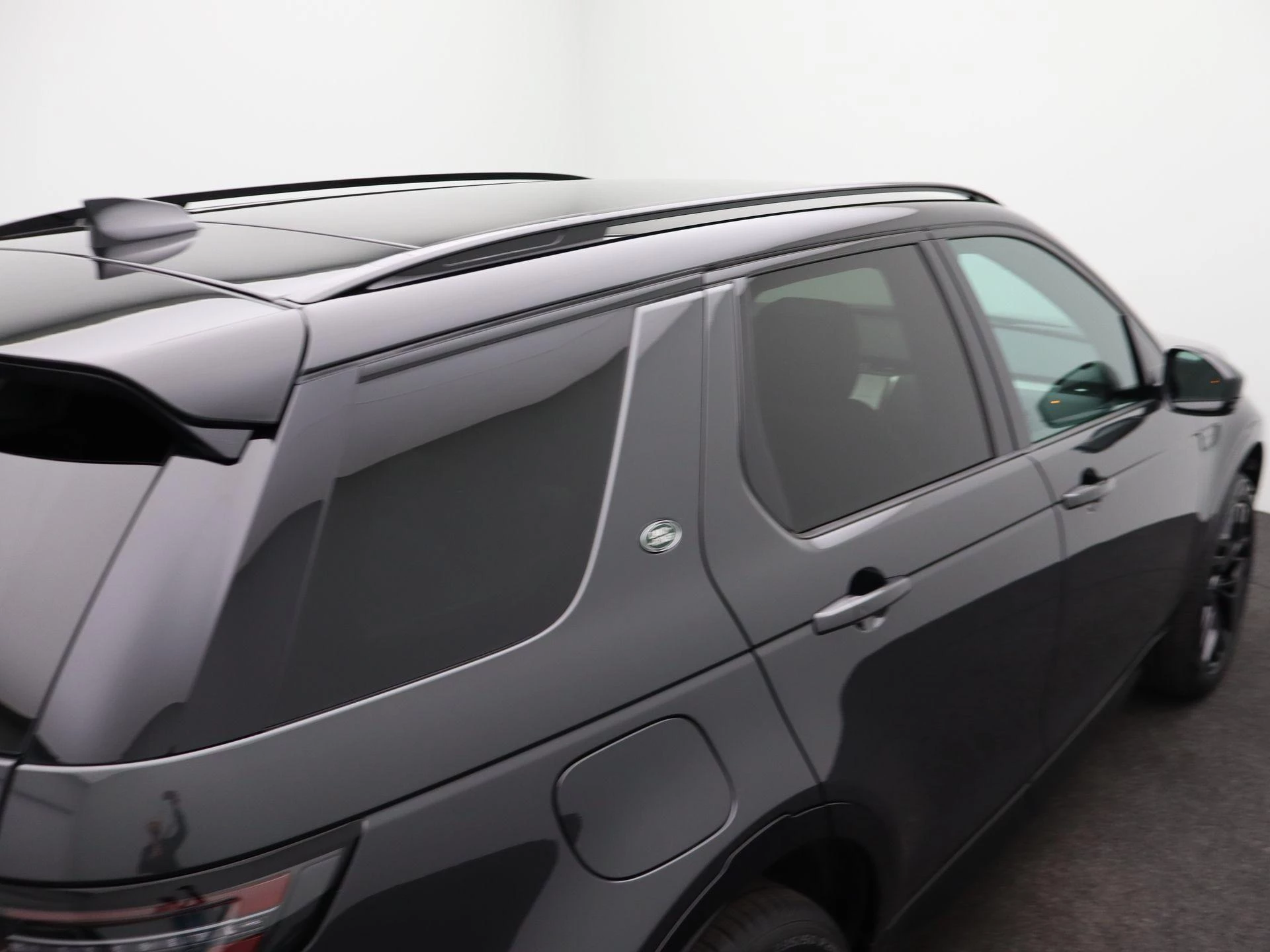 Land Rover-Discovery Sport-image-43