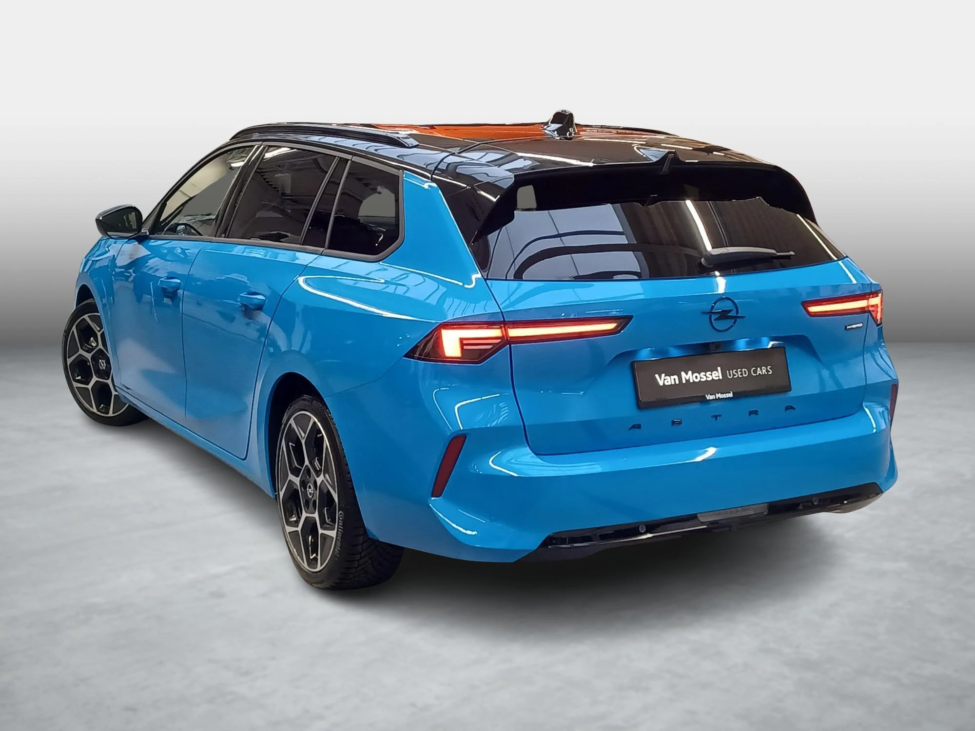 Opel-Astra-image-2