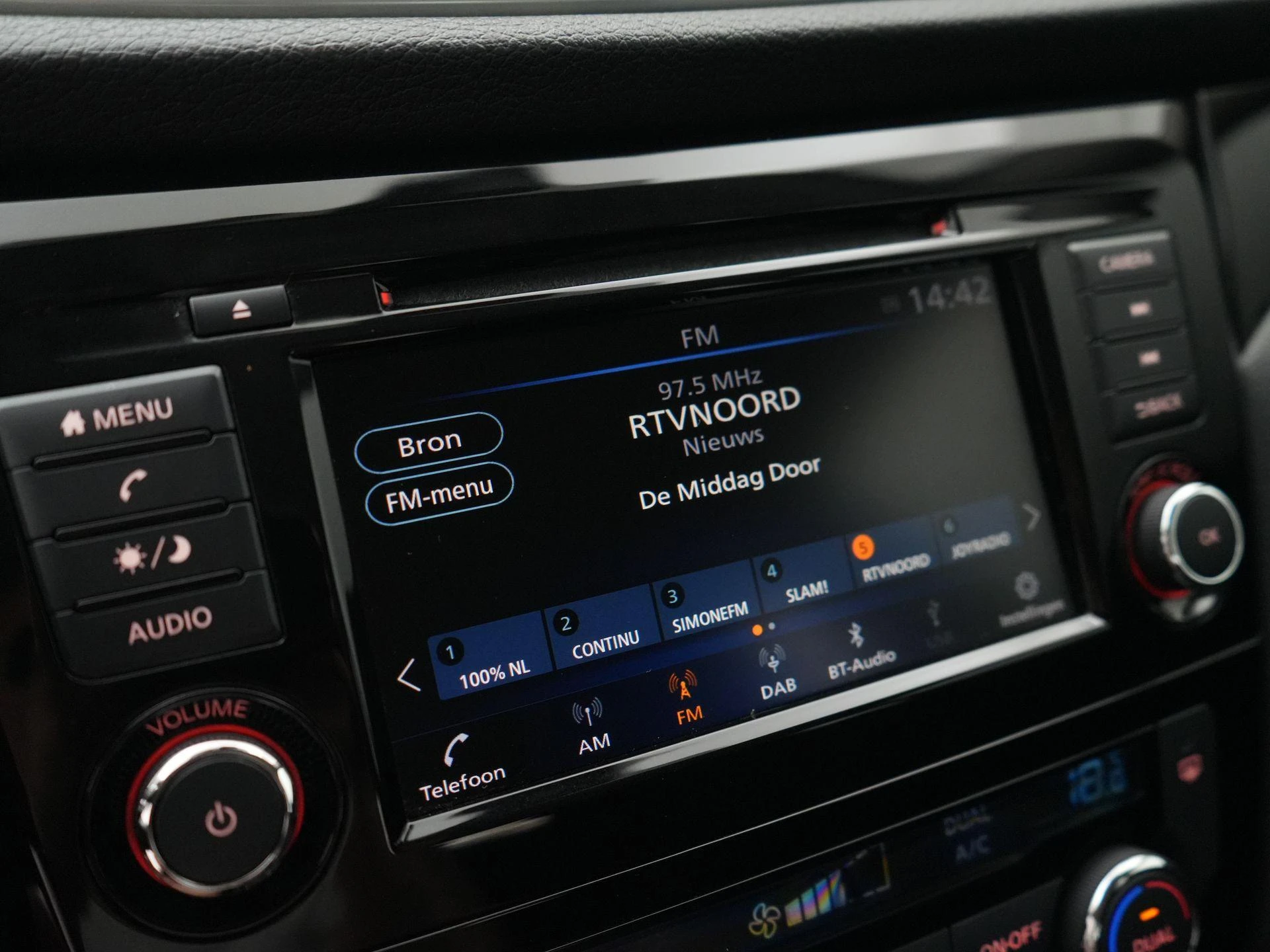 Nissan-QASHQAI-image-21