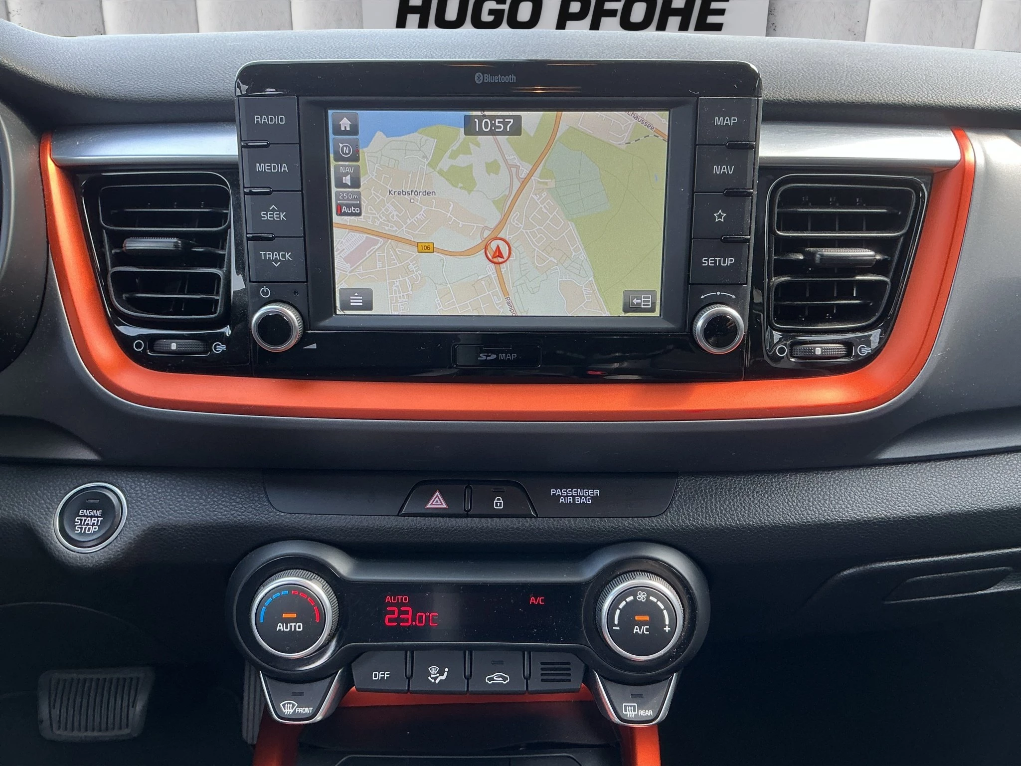 Kia Stonic | Spirit | Automatik | LED | SHZ | LRHZ | NAVI | AHK