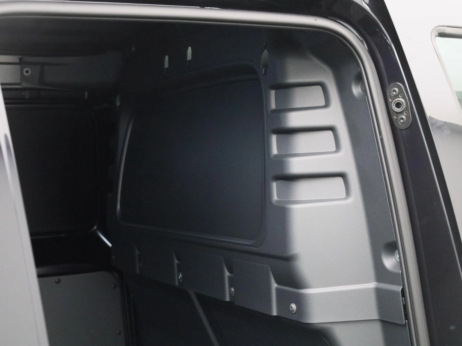 Volkswagen-Caddy-image-13