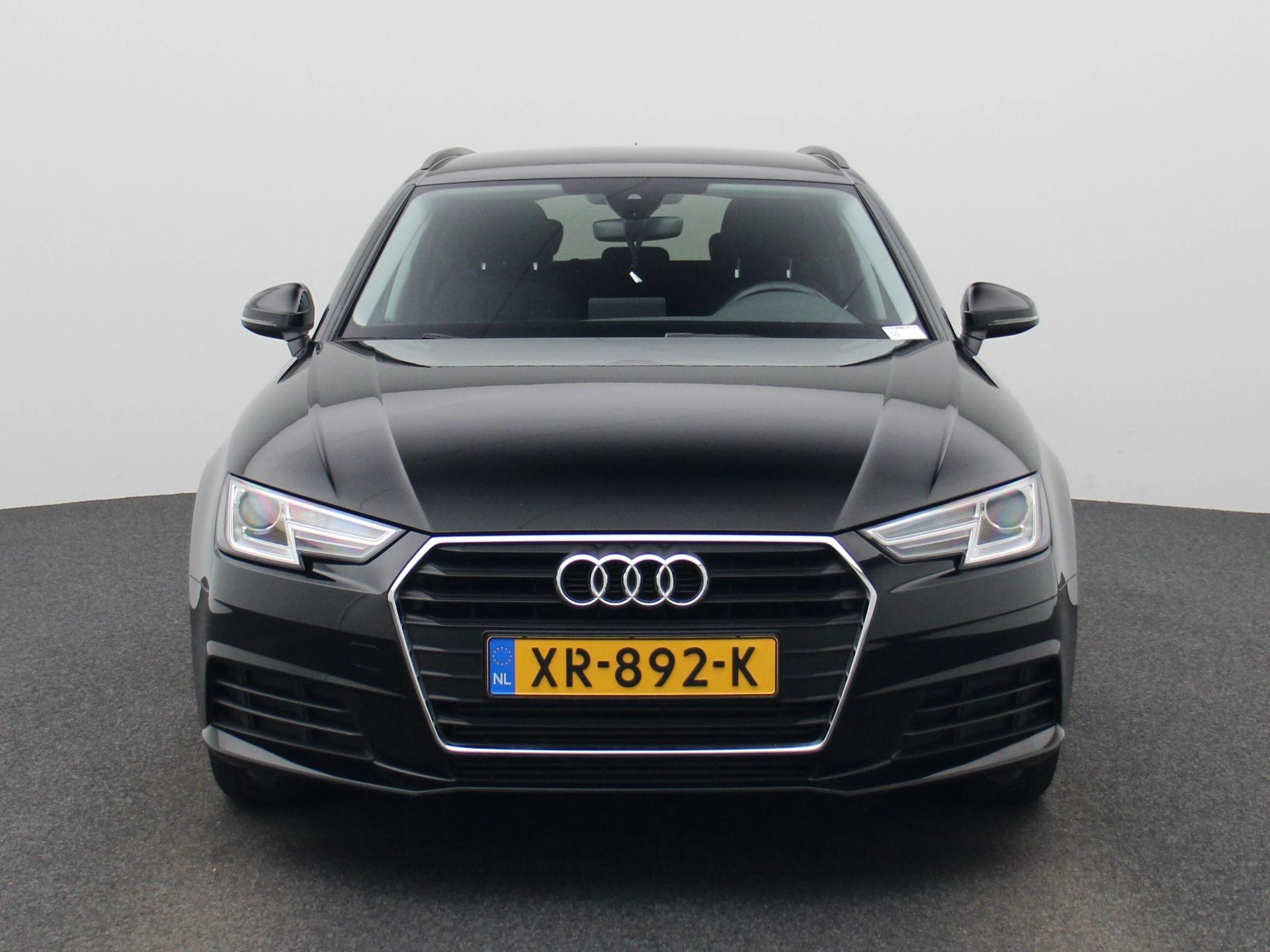 Audi-A4-image-2