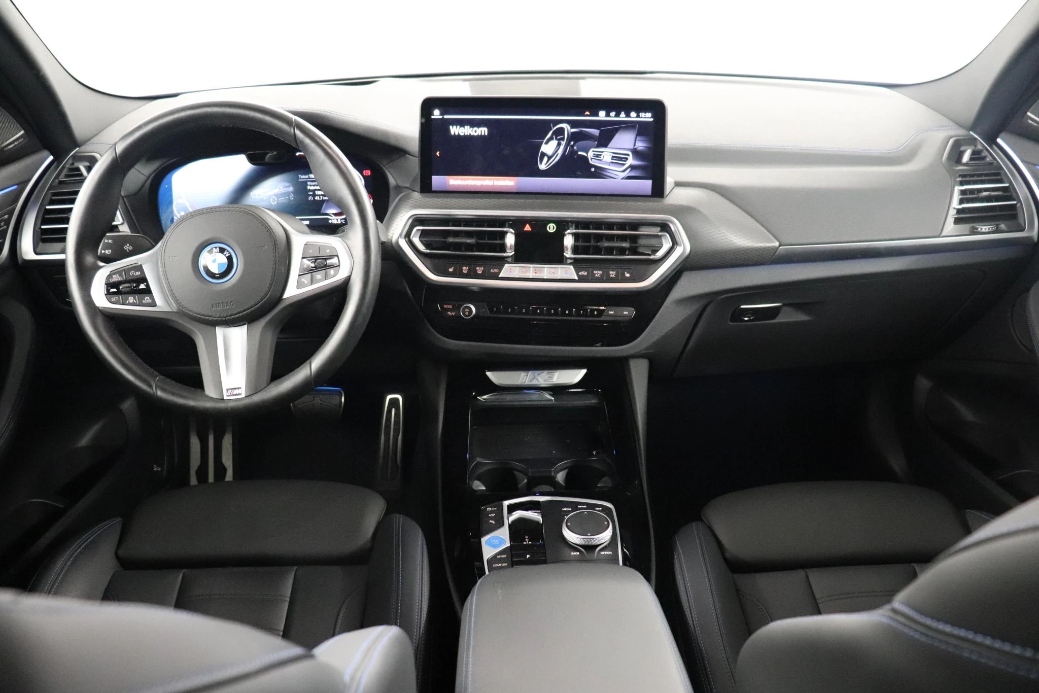 BMW-iX3-image-13