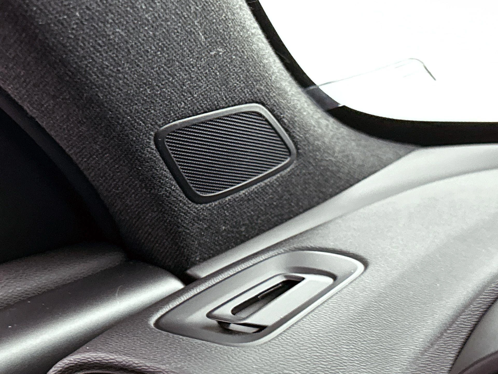 Volvo-XC40-image-18