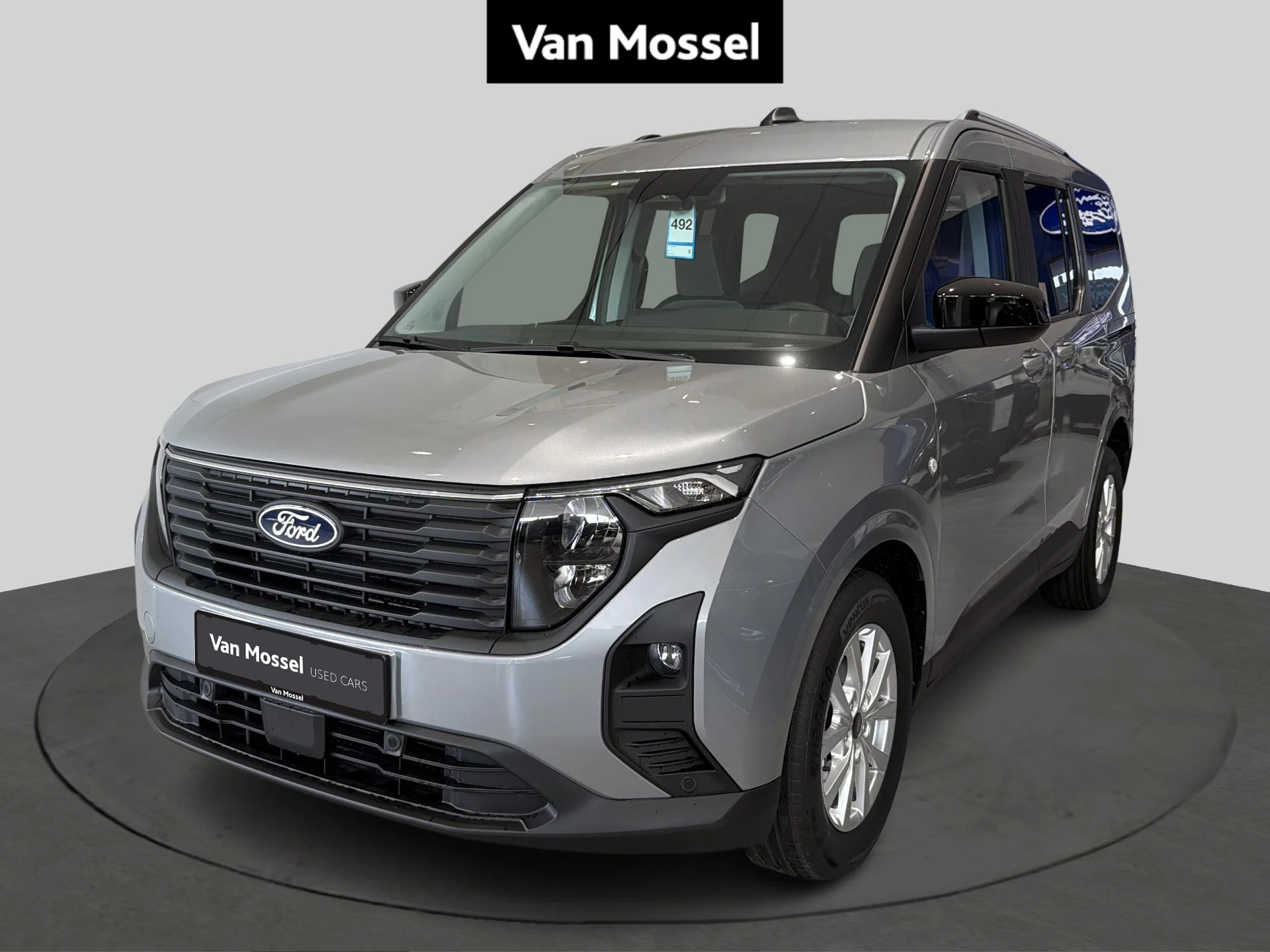 Ford-Tourneo Courier-image-0