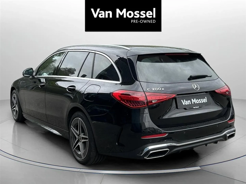 Mercedes-Benz-C-Klasse-image-6