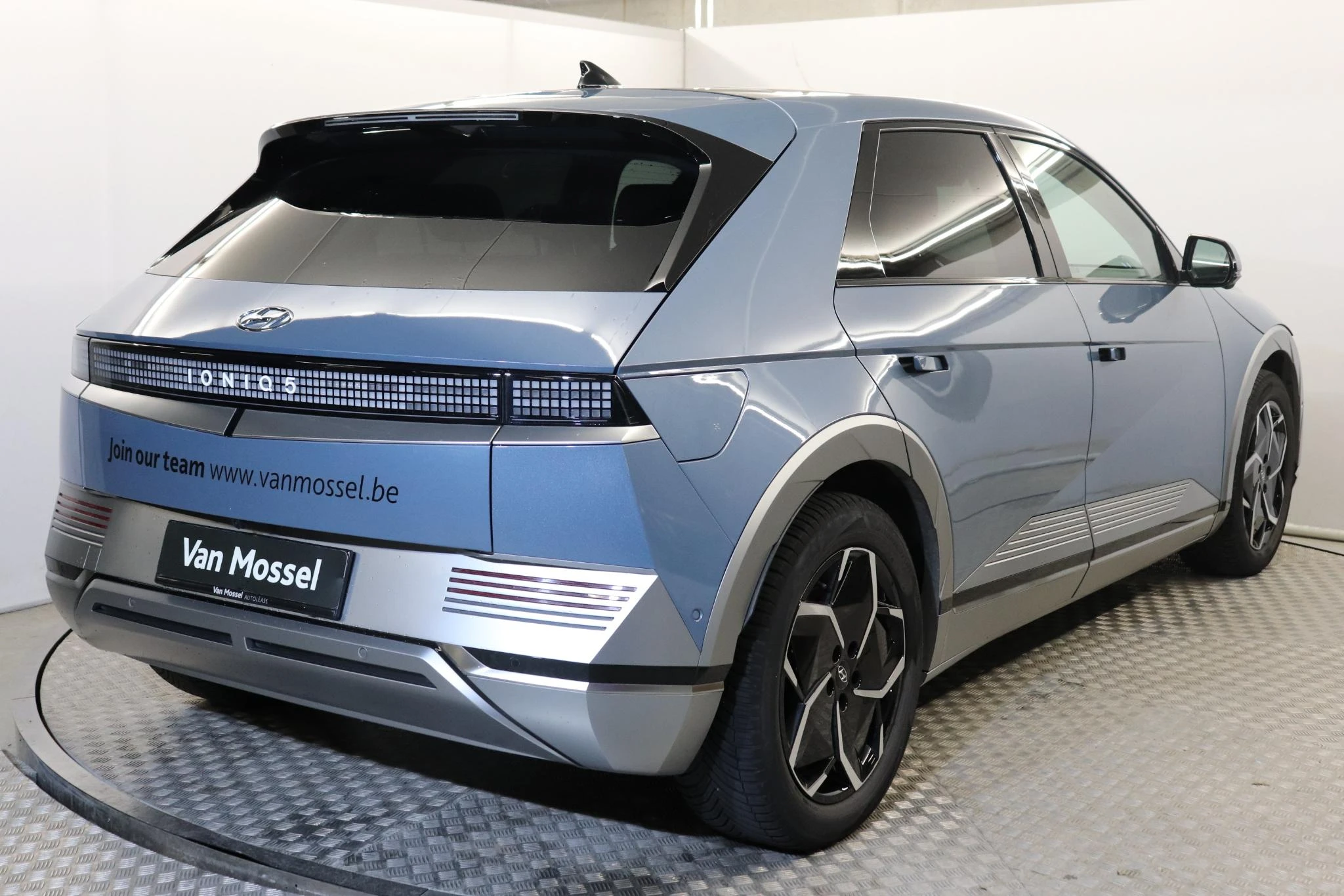 Hyundai-IONIQ-image-3