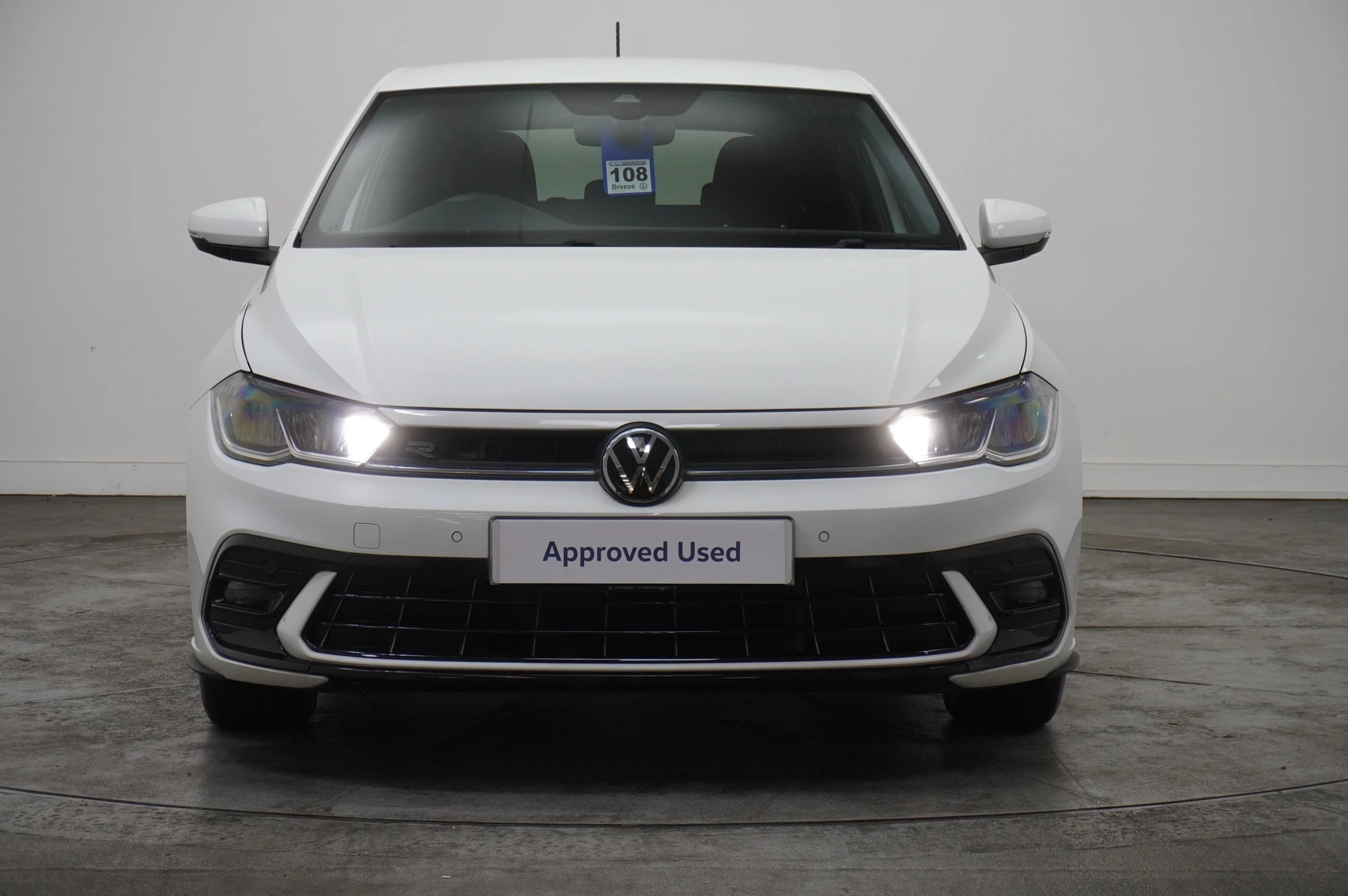 Volkswagen-Polo-image-6