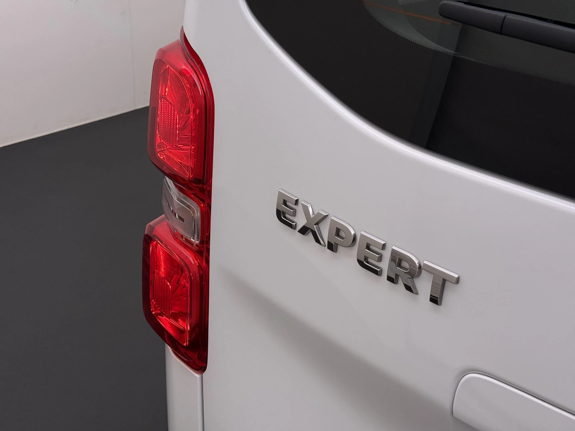 Peugeot-Expert-image-2