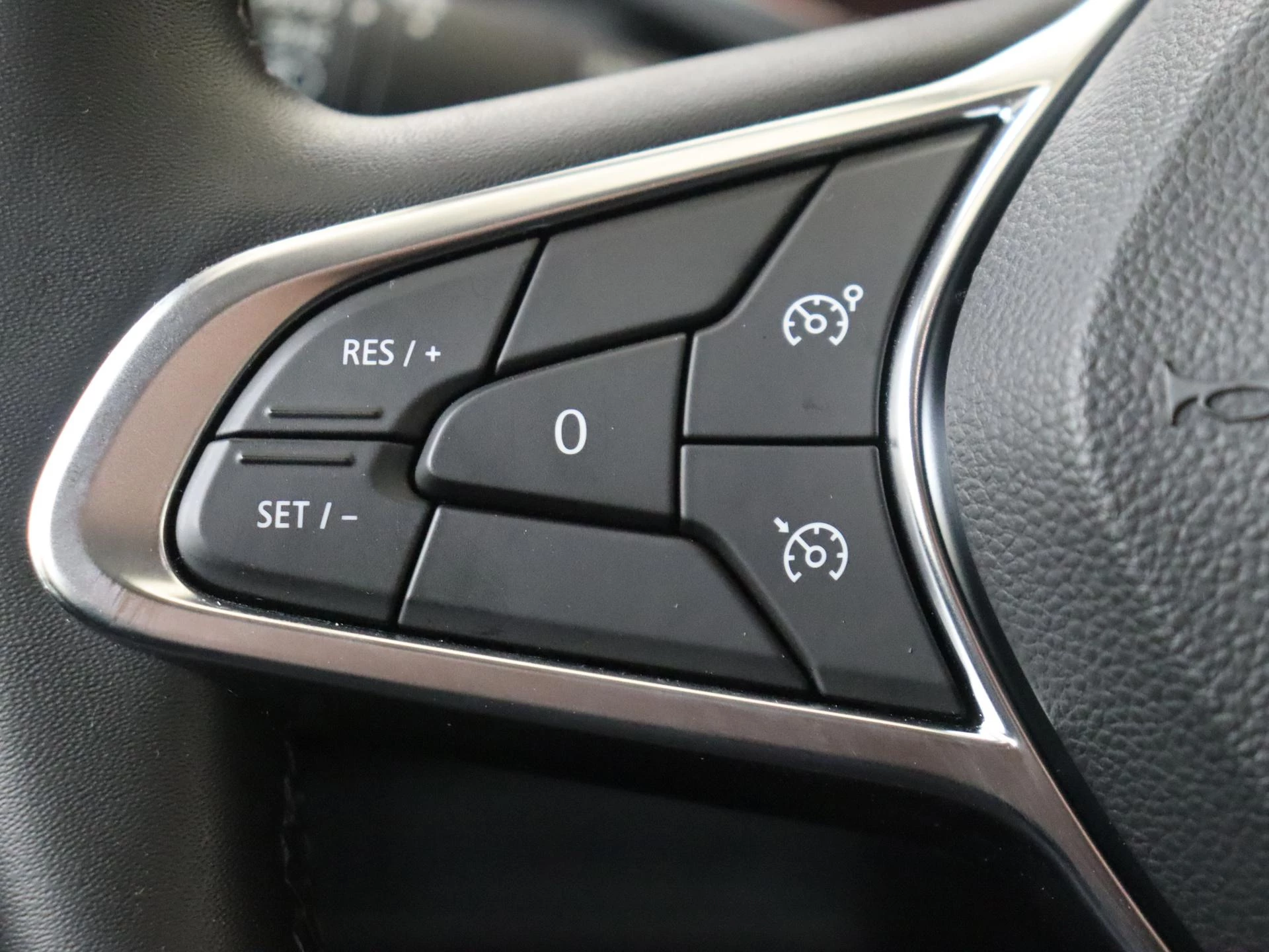 Renault-Captur-image-16