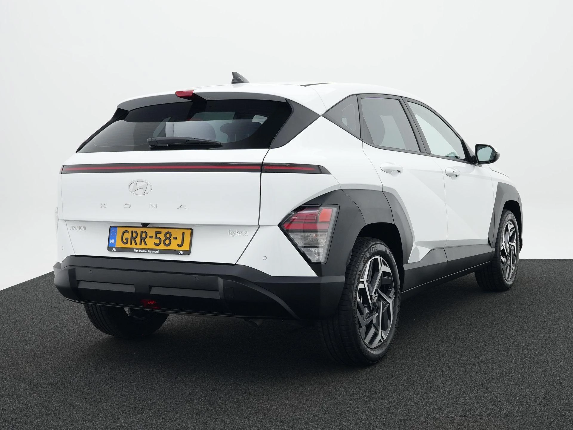 Hyundai-Kona-image-11