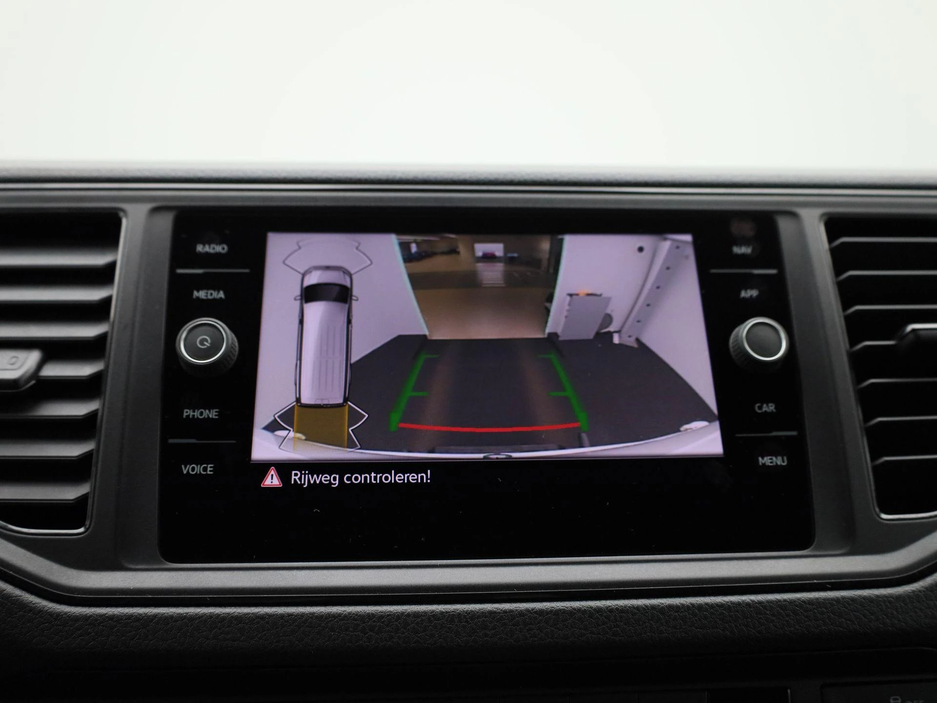 Volkswagen-Crafter-image-30