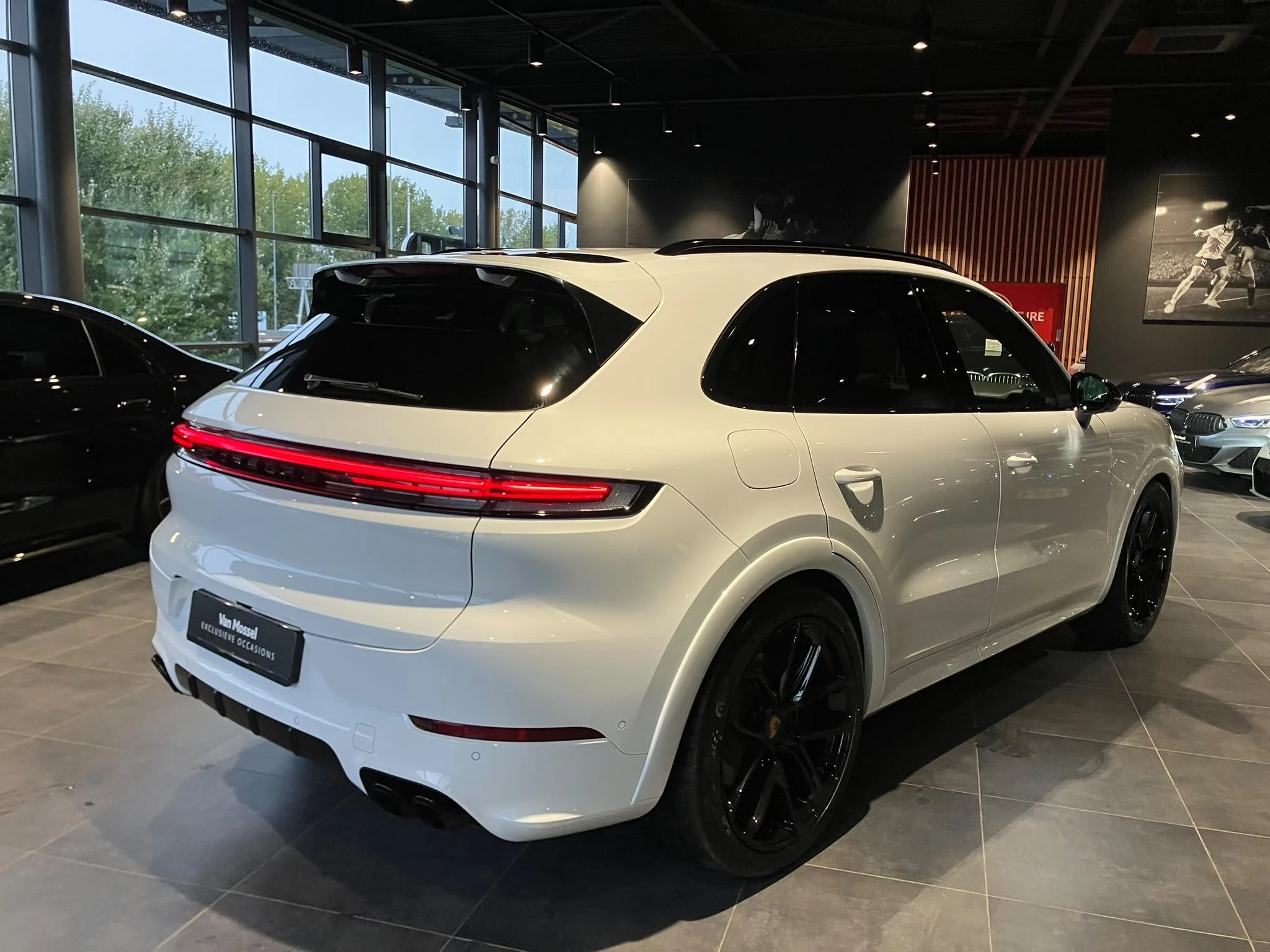 Porsche-Cayenne-image-1