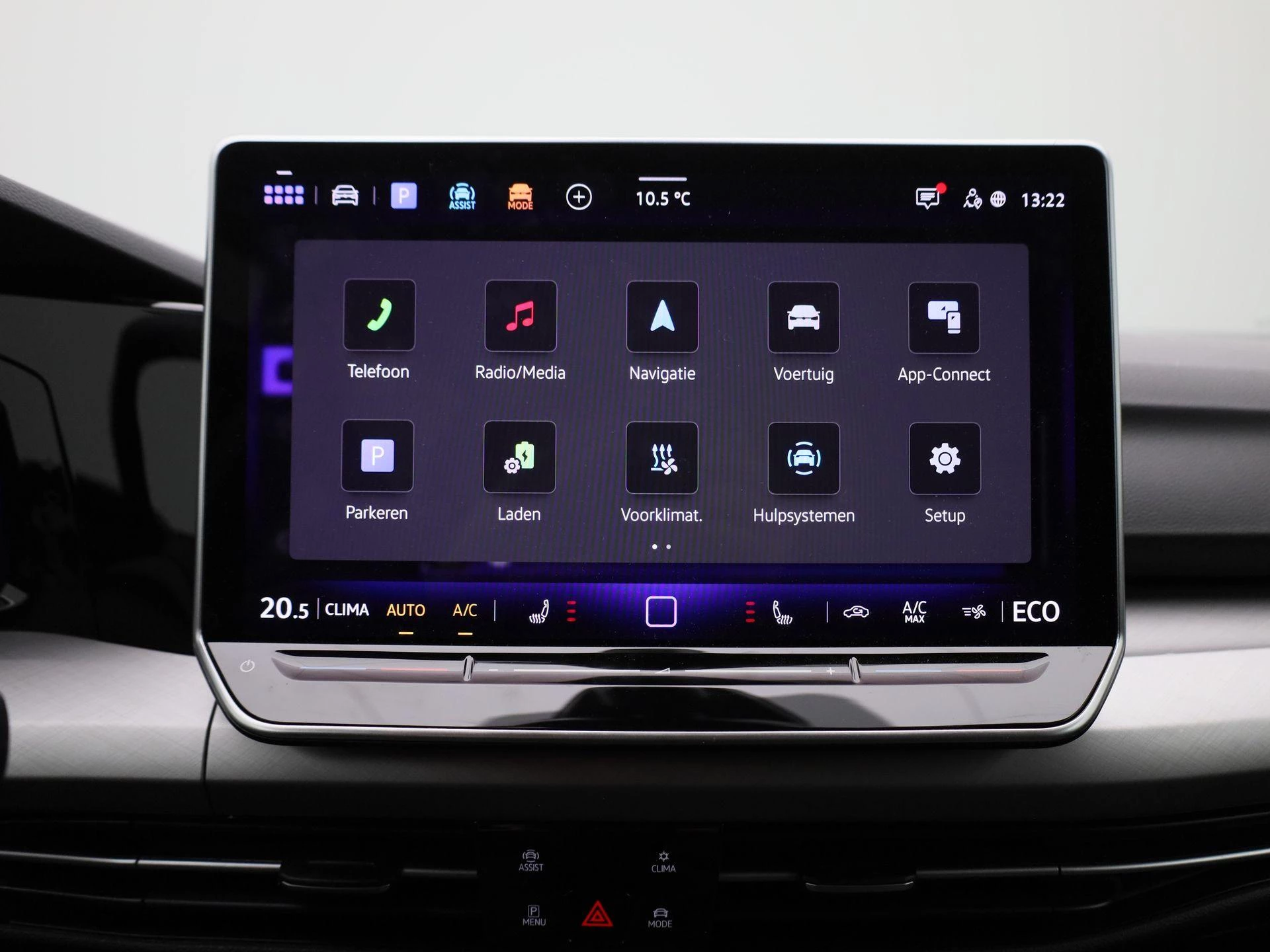 Volkswagen-Golf-image-20