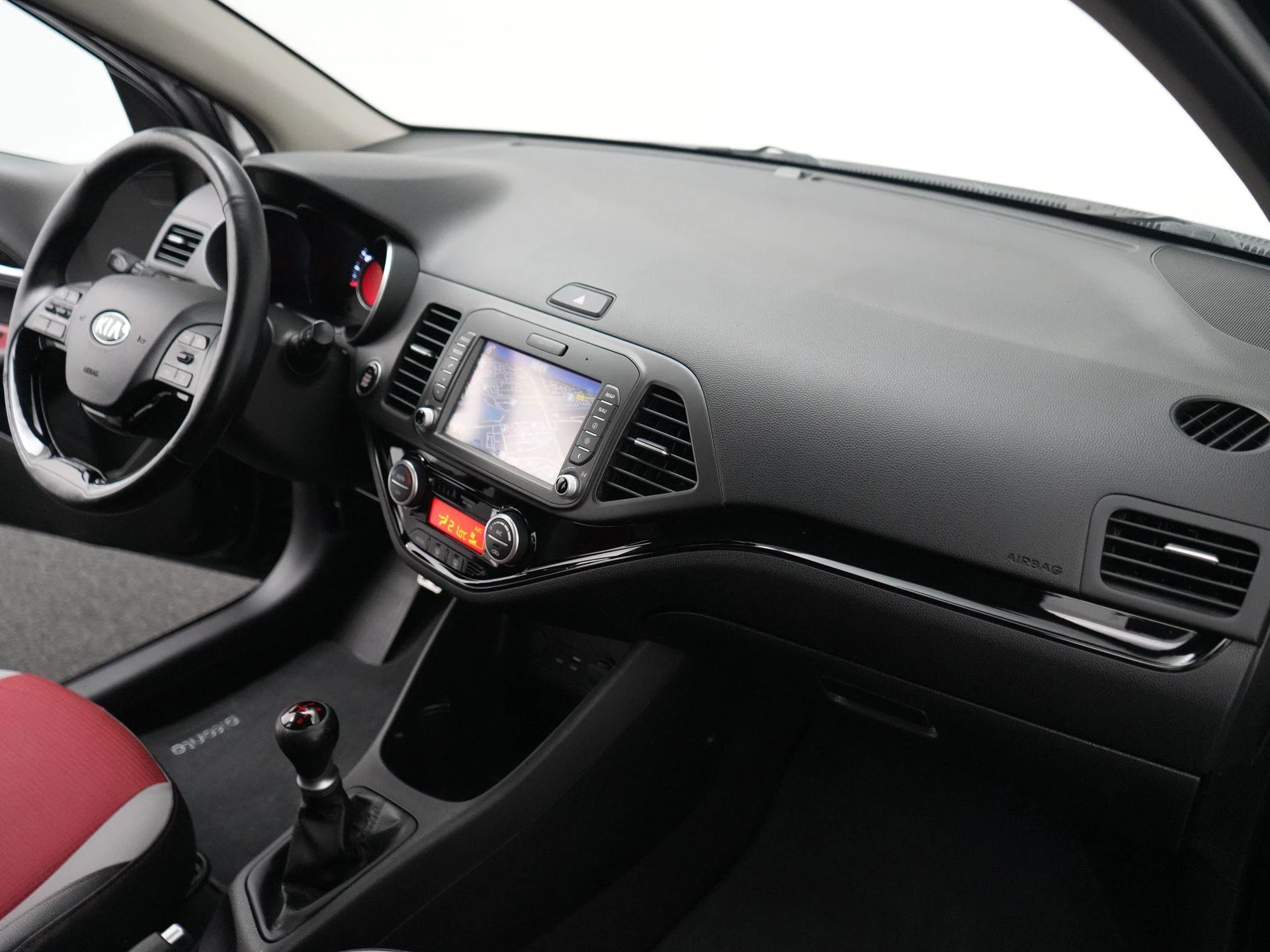Kia-Picanto-image-32