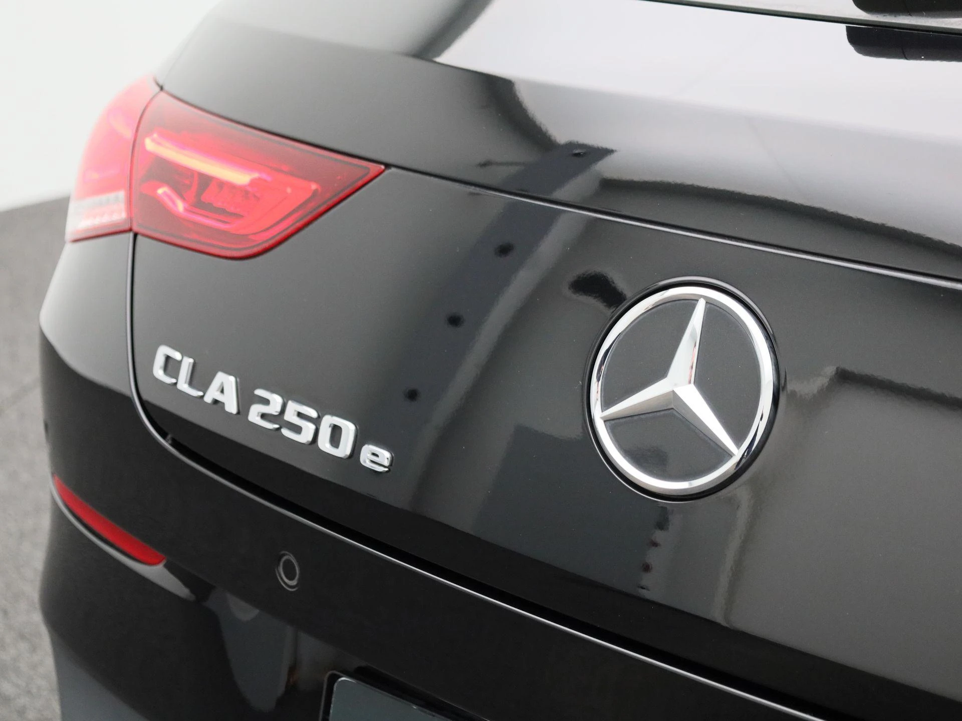 Mercedes-Benz-CLA-image-46