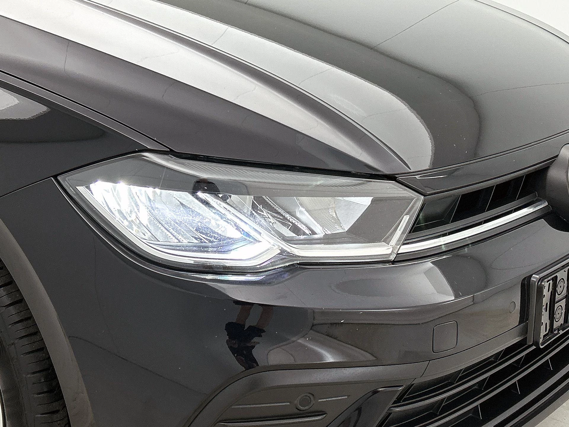 Volkswagen-Polo-image-23