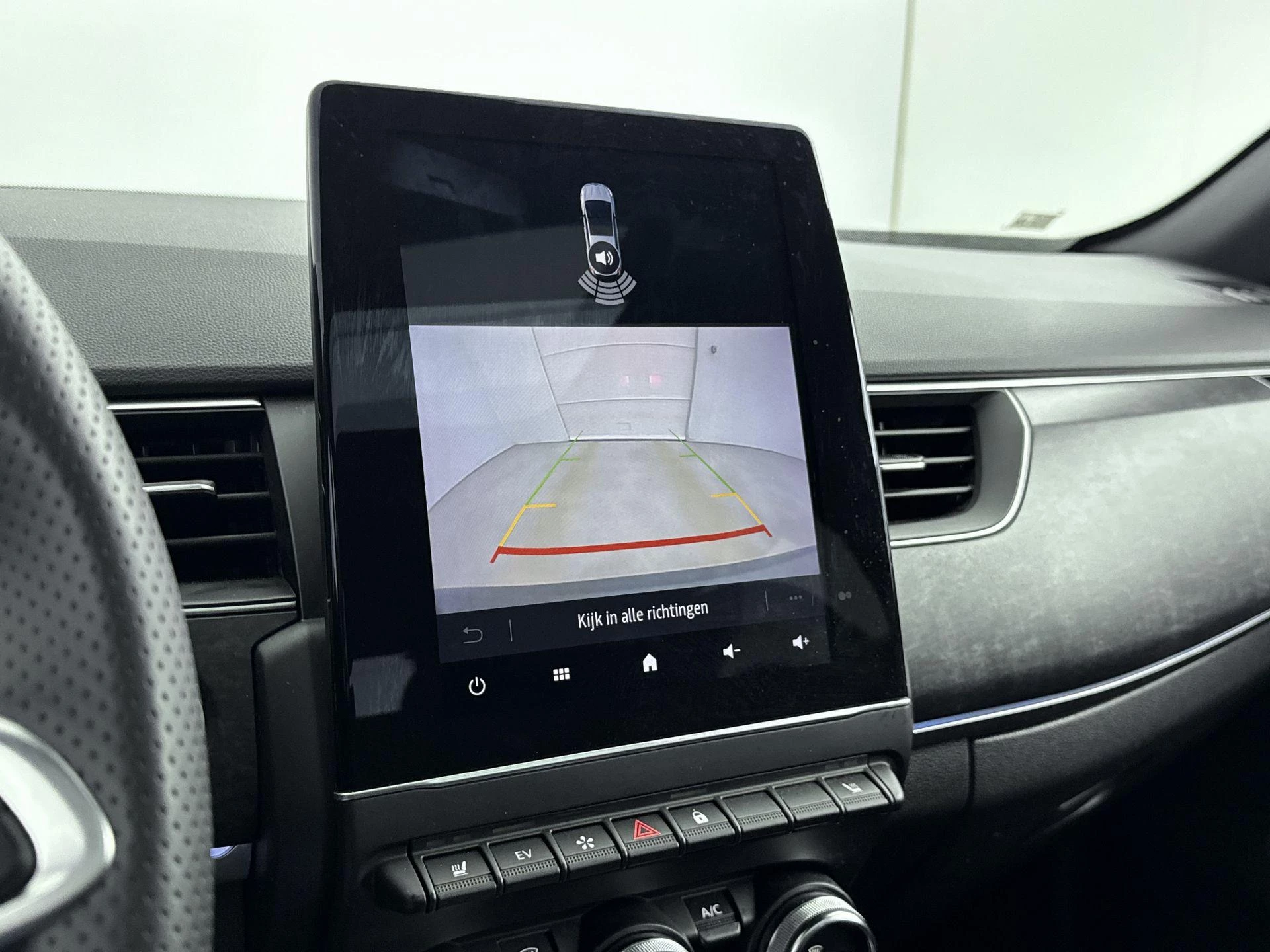 Renault-Arkana-image-8