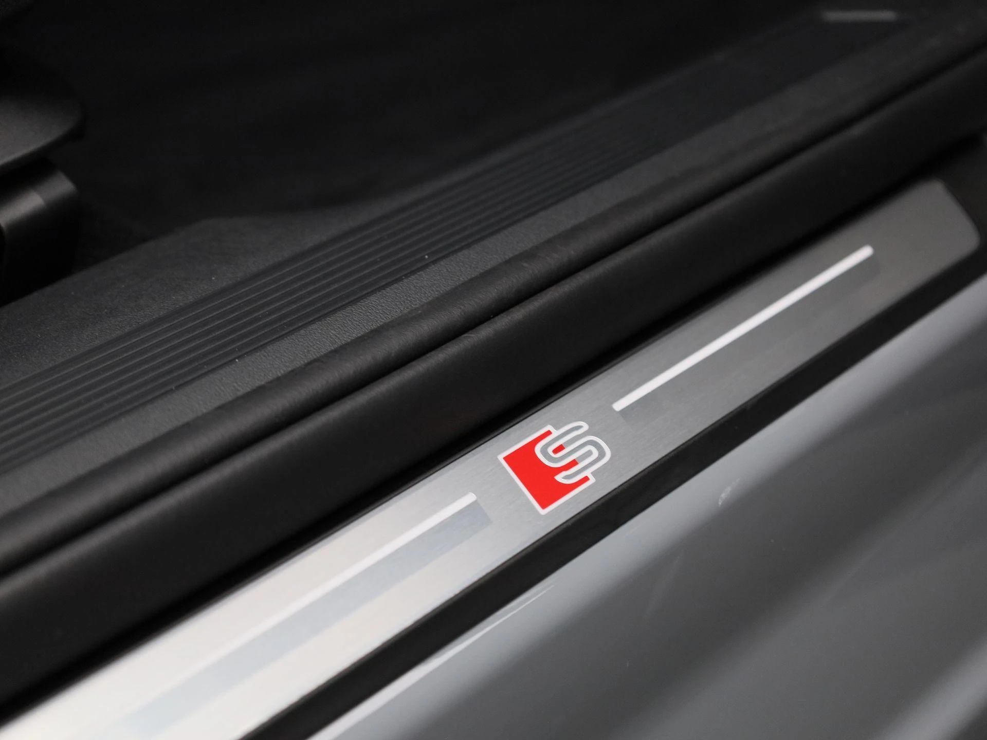 Audi-Q4 e-tron-image-41