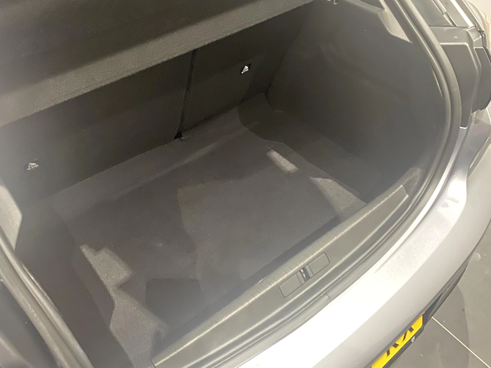 Peugeot-208-image-38