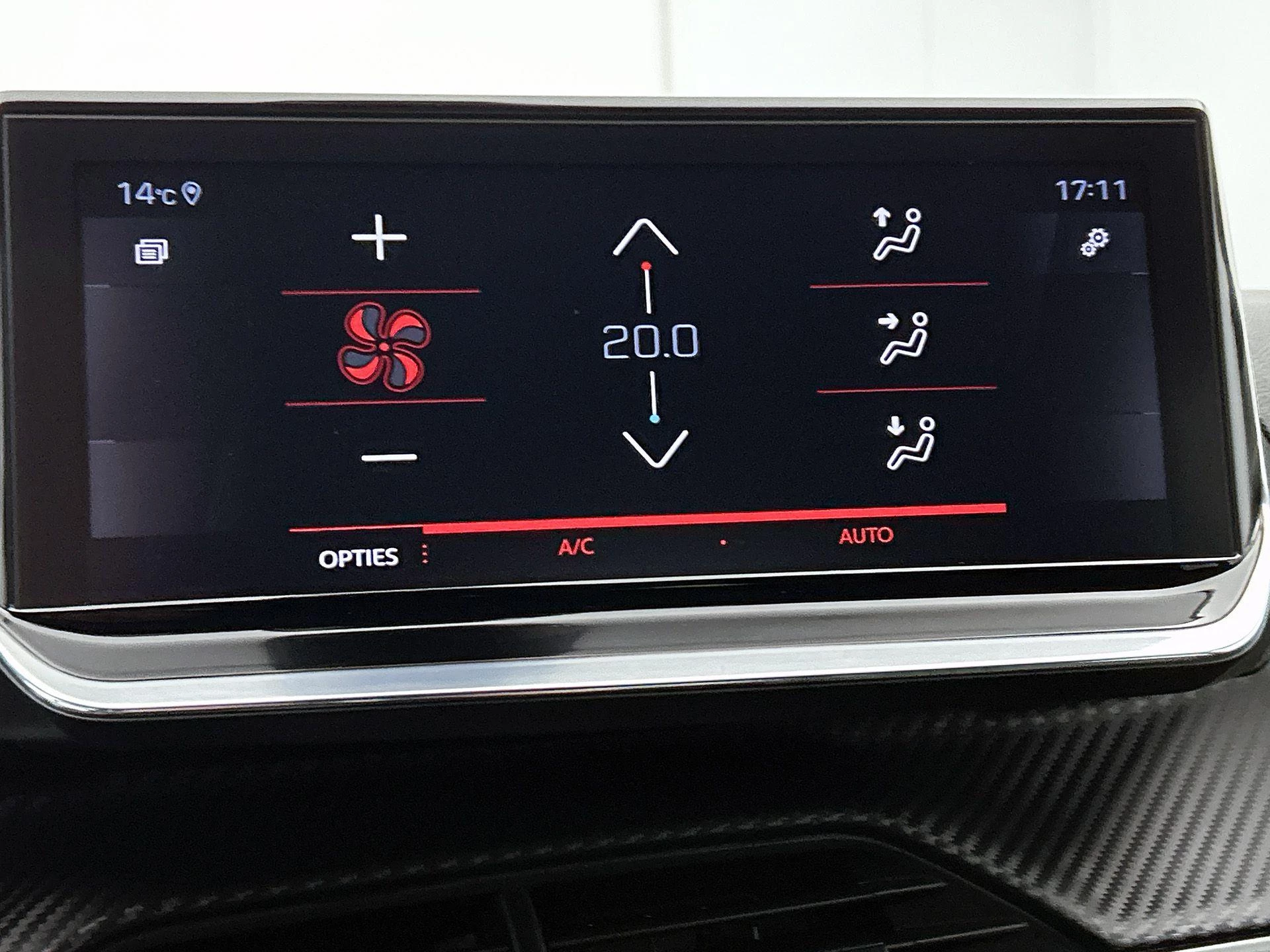 Peugeot-208-image-15