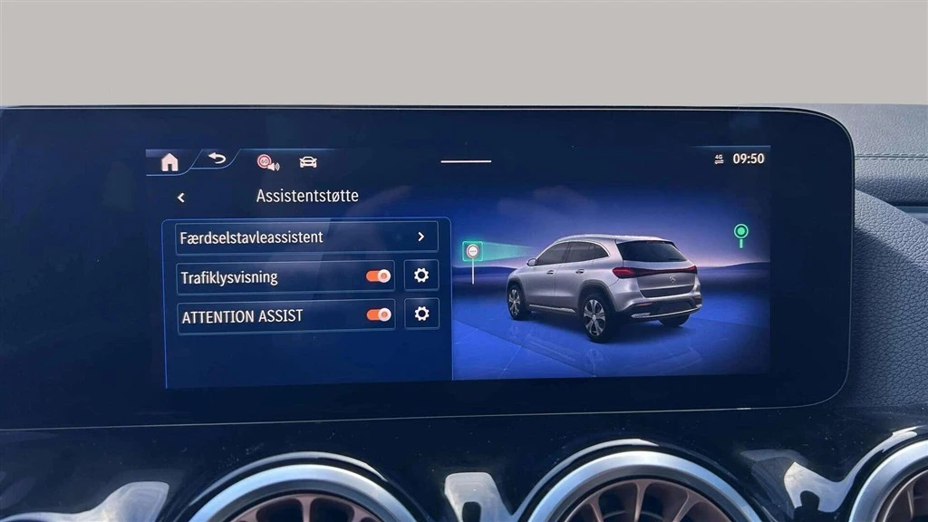 Mercedes-Benz-EQA-image-17