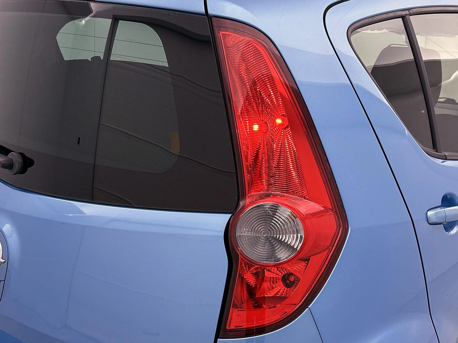 Opel-Agila-image-17