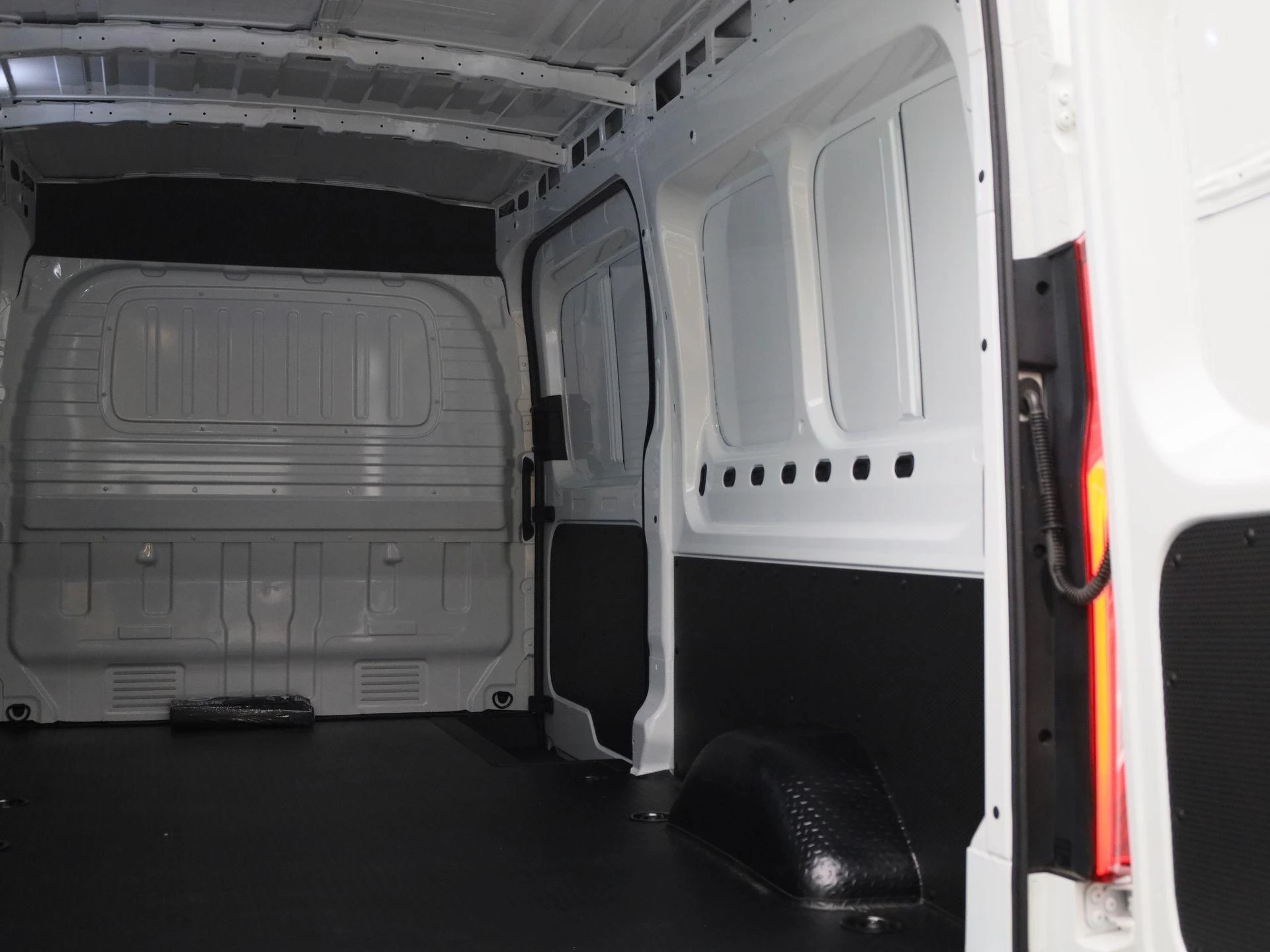 Maxus-eDeliver9-image-15