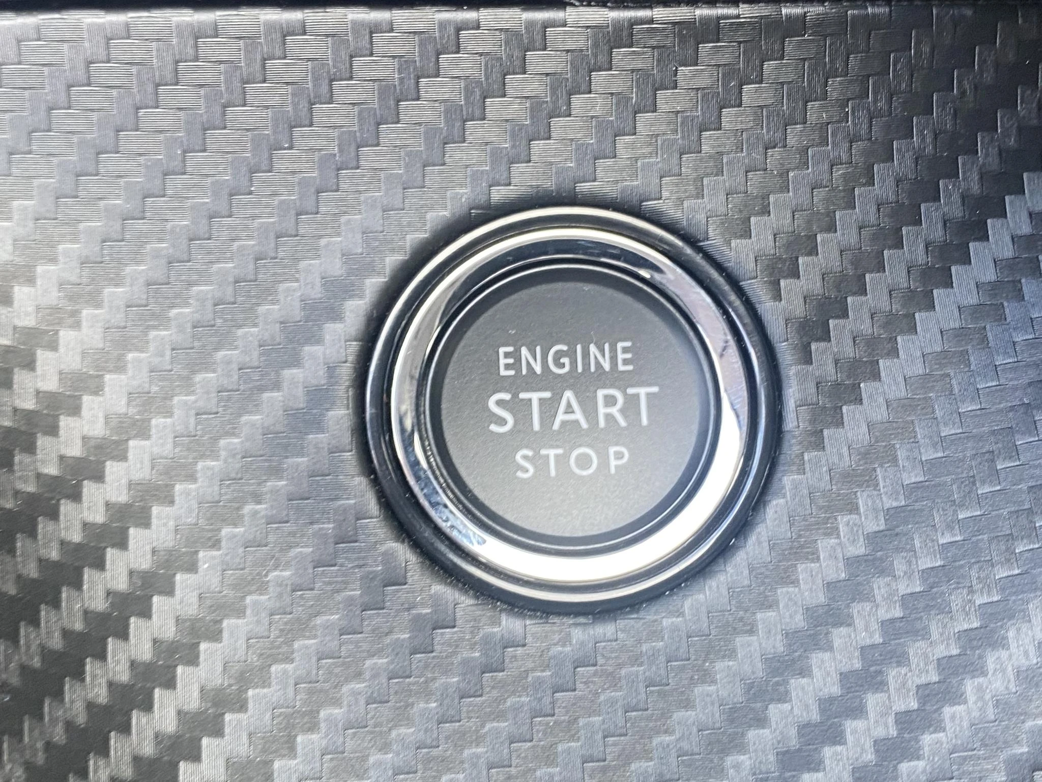 Peugeot-e-208-image-35