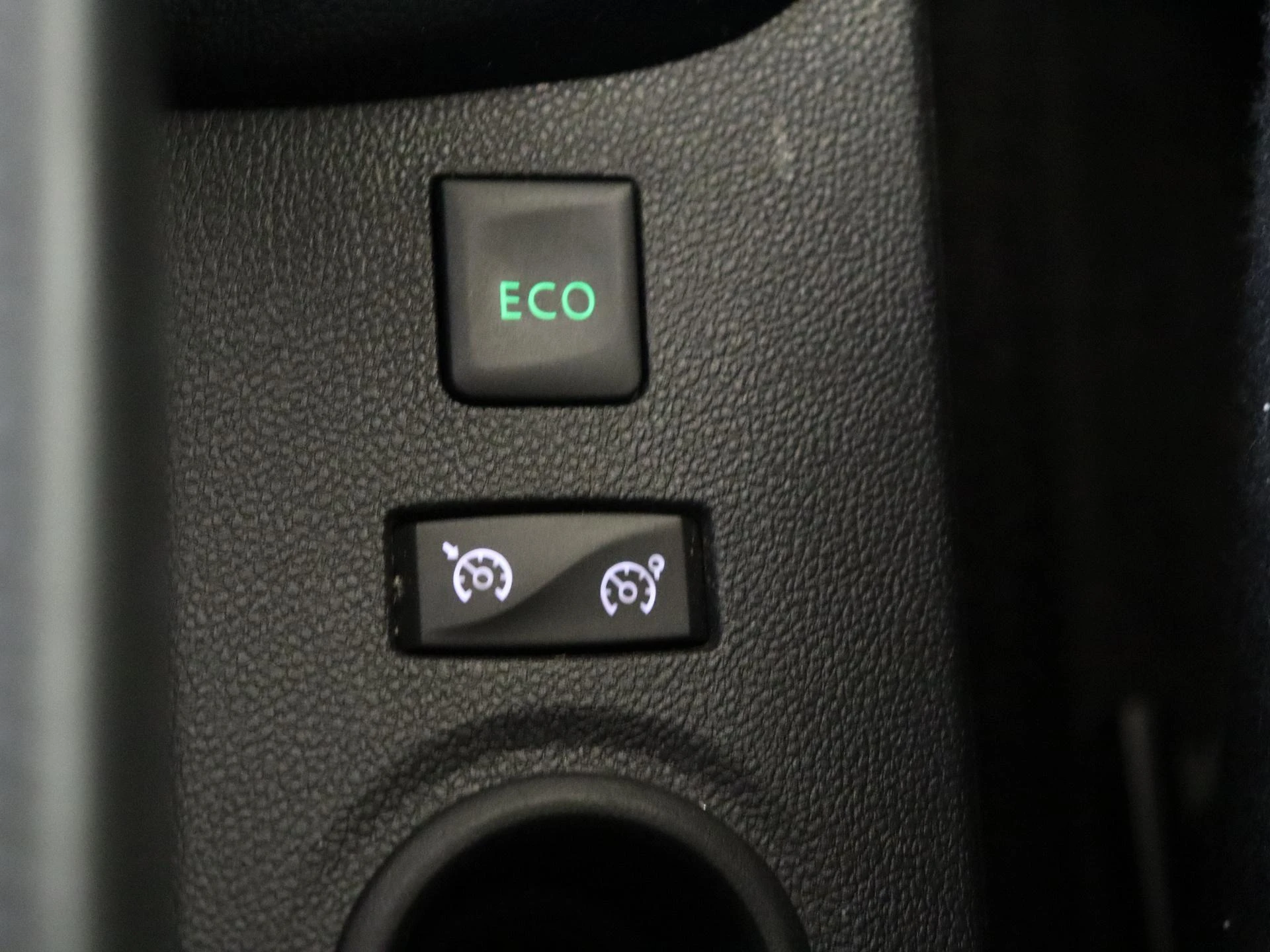 Renault-Captur-image-20