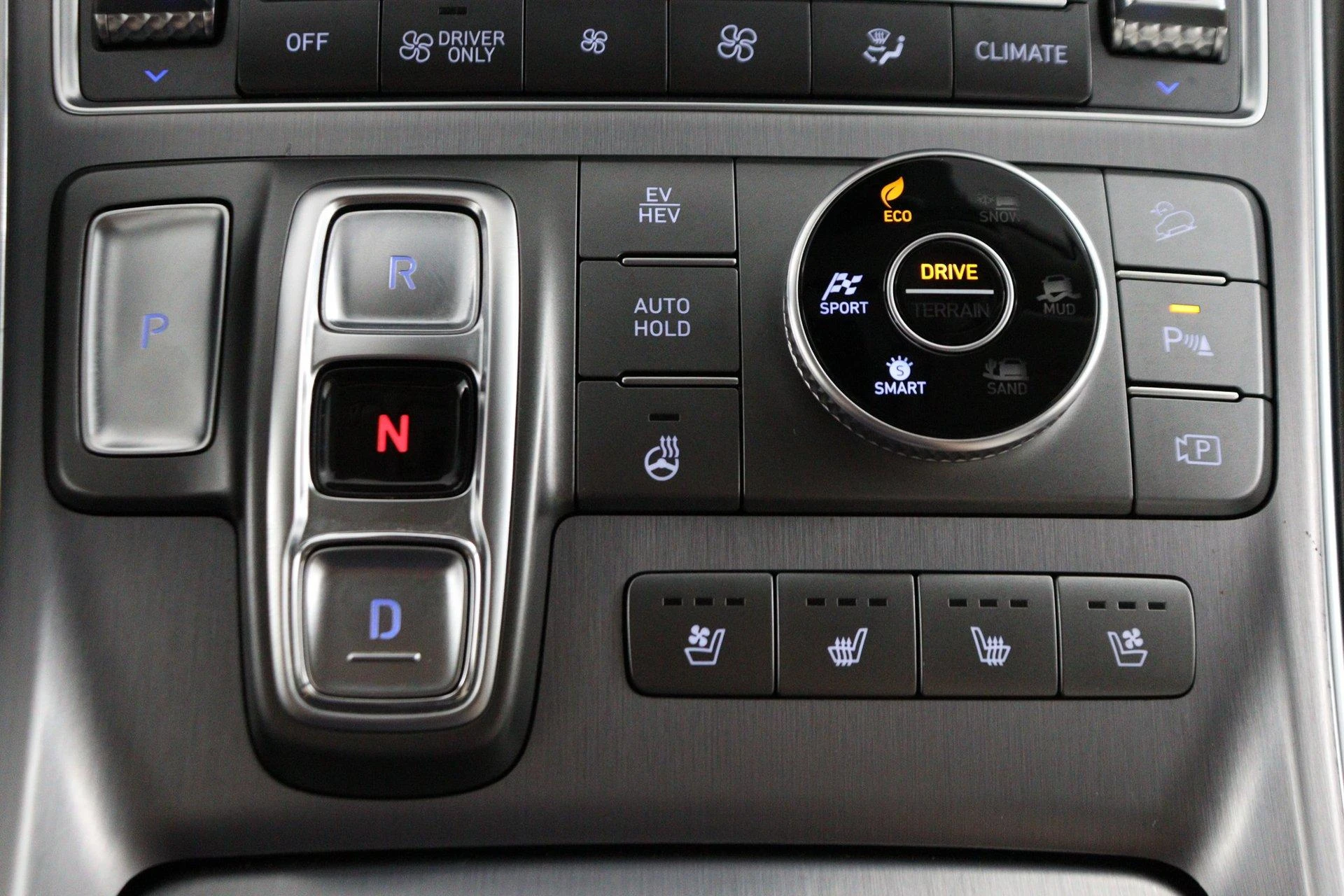 Hyundai-Santa Fe-image-66