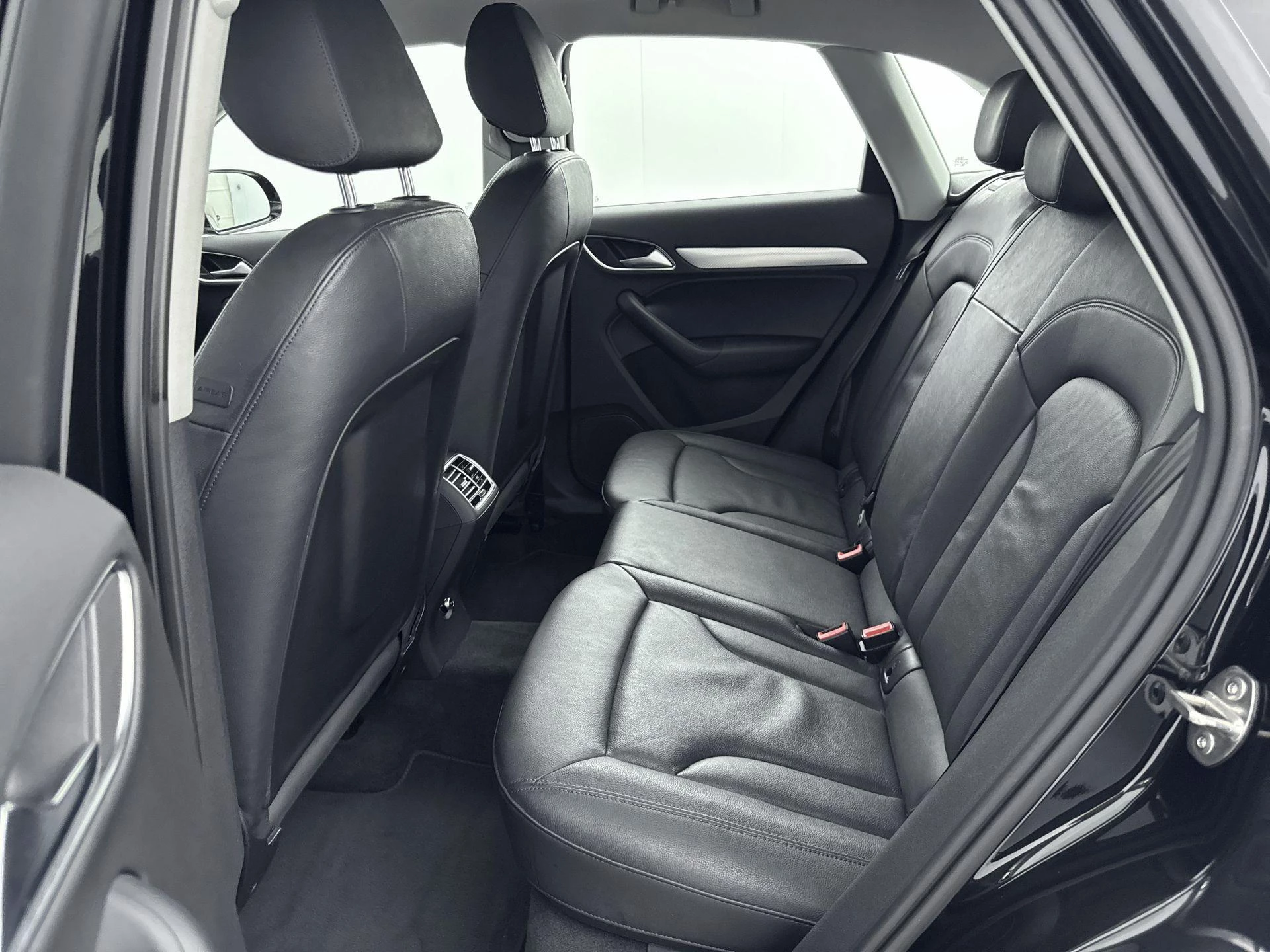 Audi-Q3-image-25