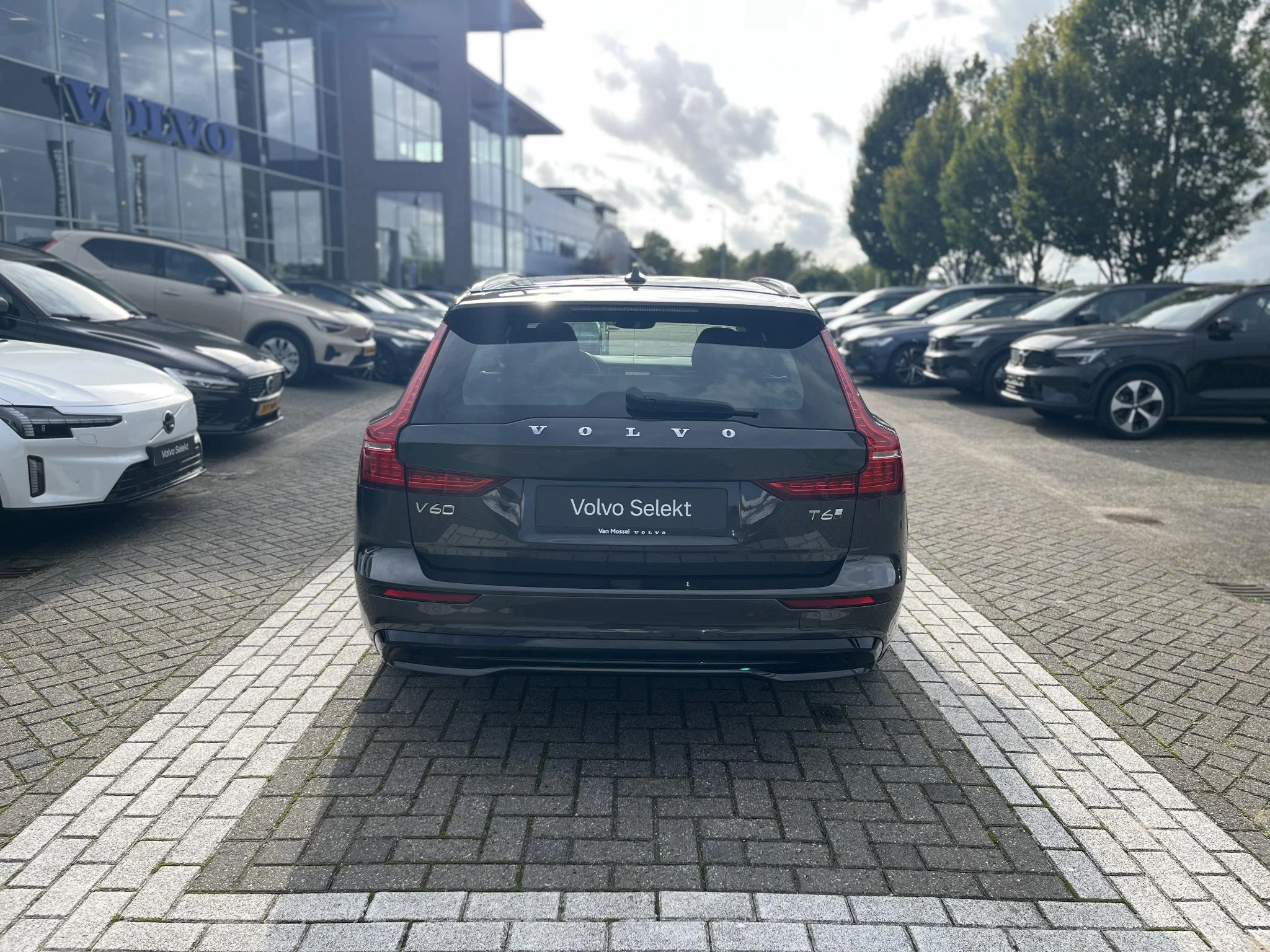 Volvo-V60-image-15