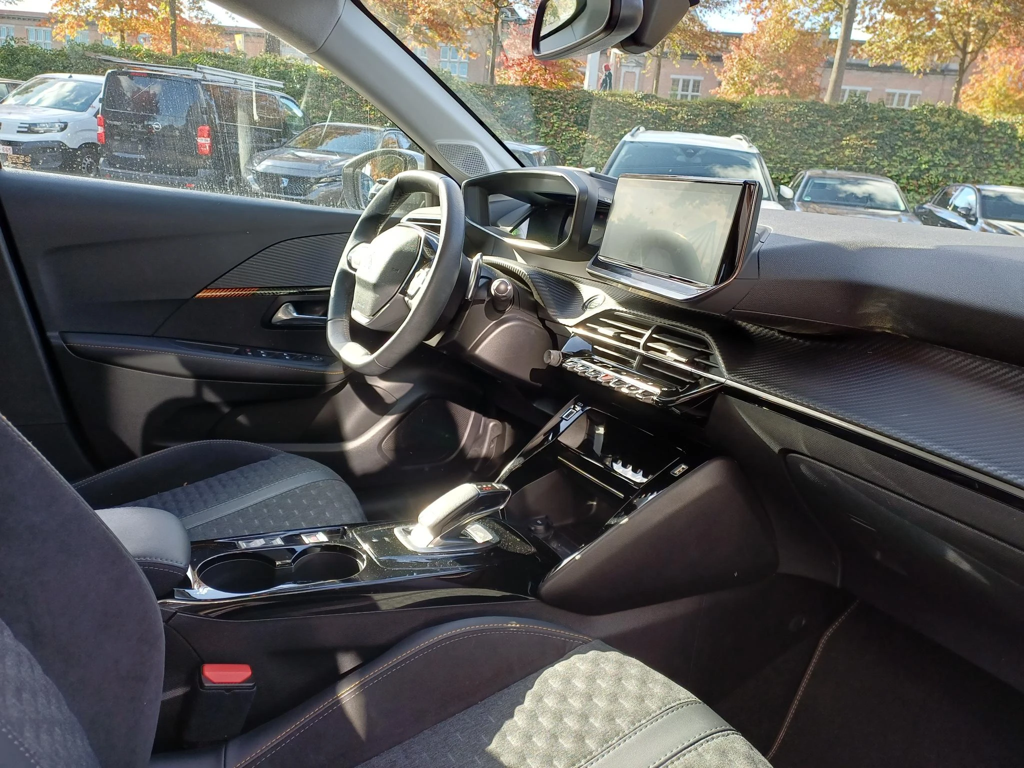 Peugeot-208-image-13