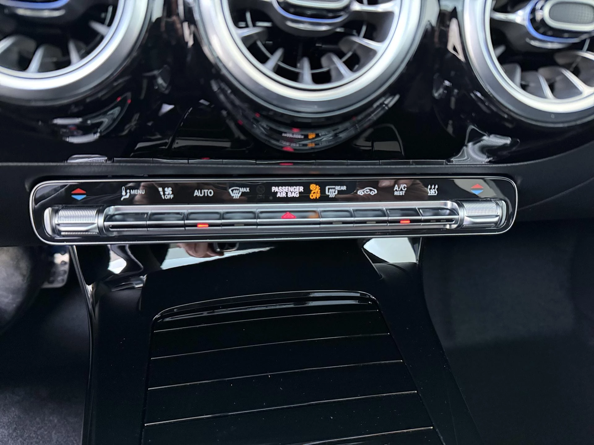 Mercedes-Benz-A-Klasse-image-19