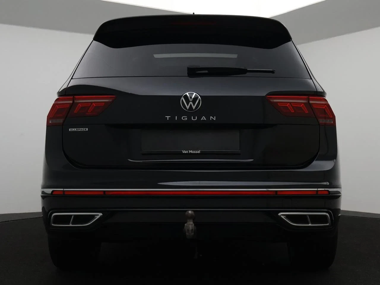 Volkswagen-Tiguan Allspace-image-2