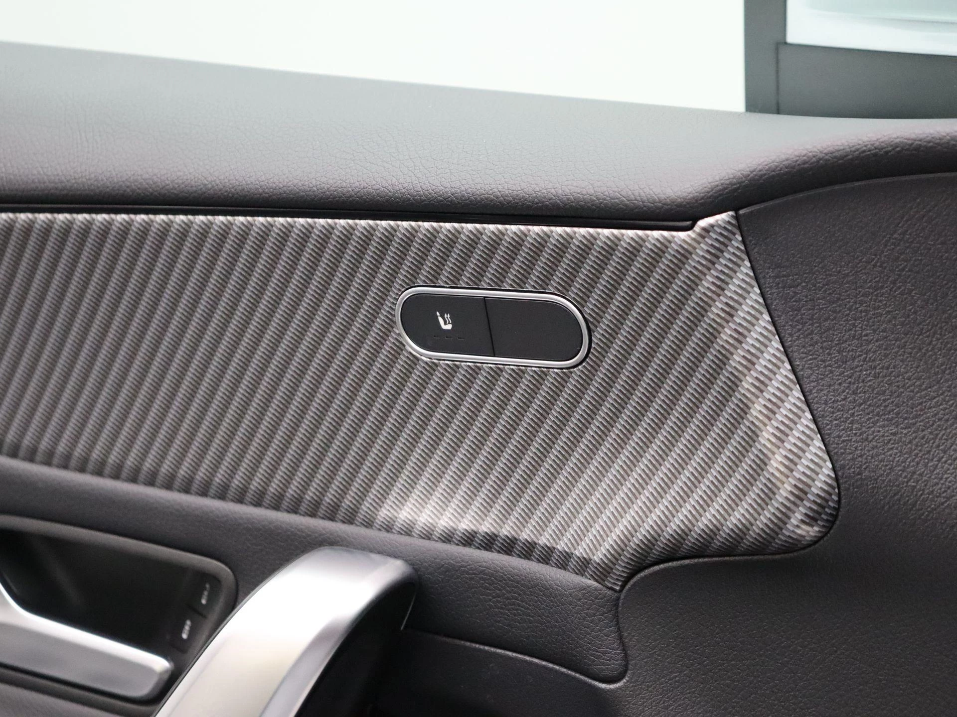 Mercedes-Benz Classe A 180 Business Line + CARPLAY + LED + CAMERA +