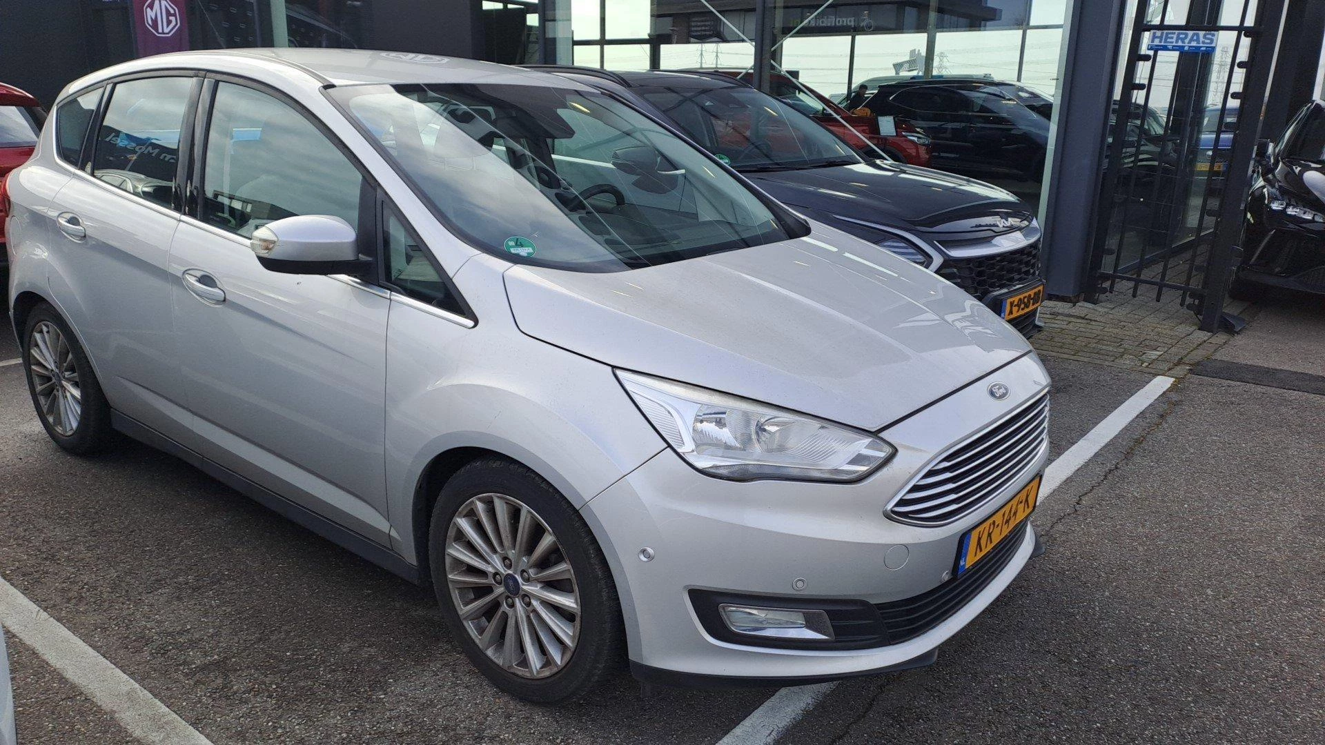 Ford C-MAX 1.0 Titanium