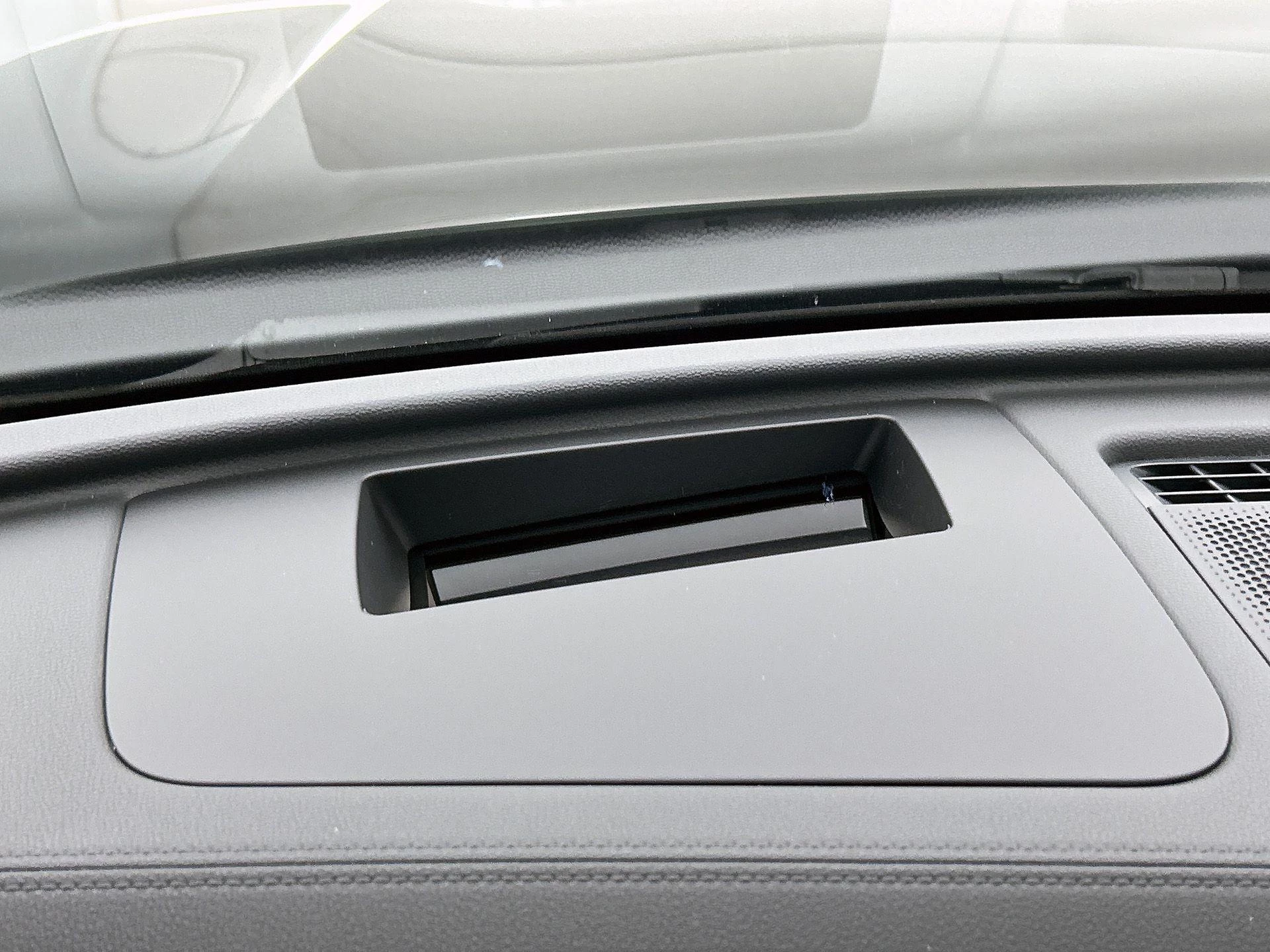 Volkswagen-Tiguan-image-21