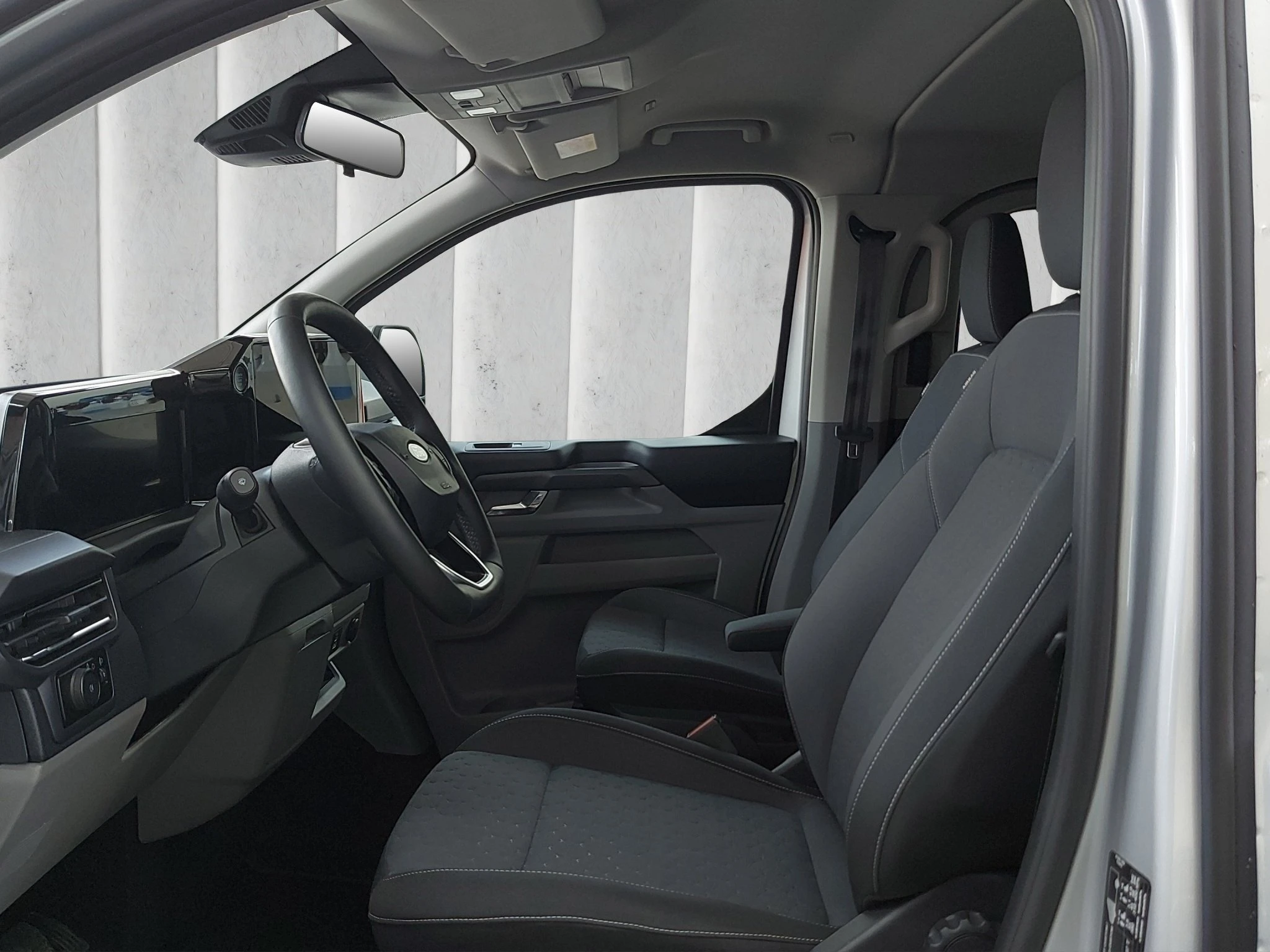 Ford-Tourneo Custom-image-9