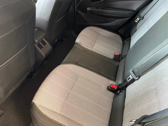 Renault-Megane E-Tech-image-7