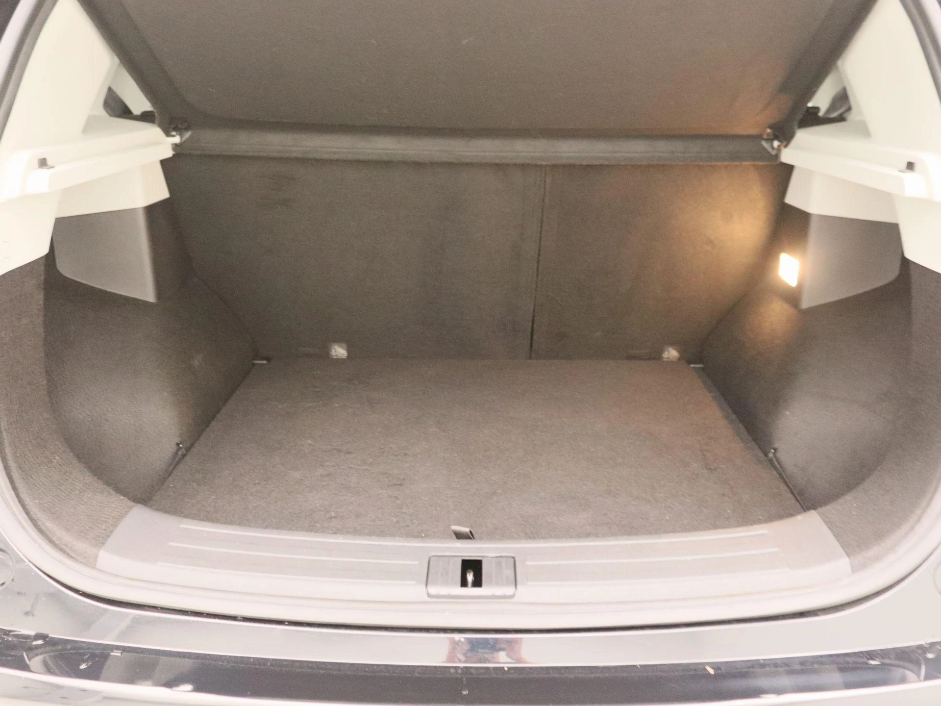 MG ZS EV Standard Range Luxury 50 kWh