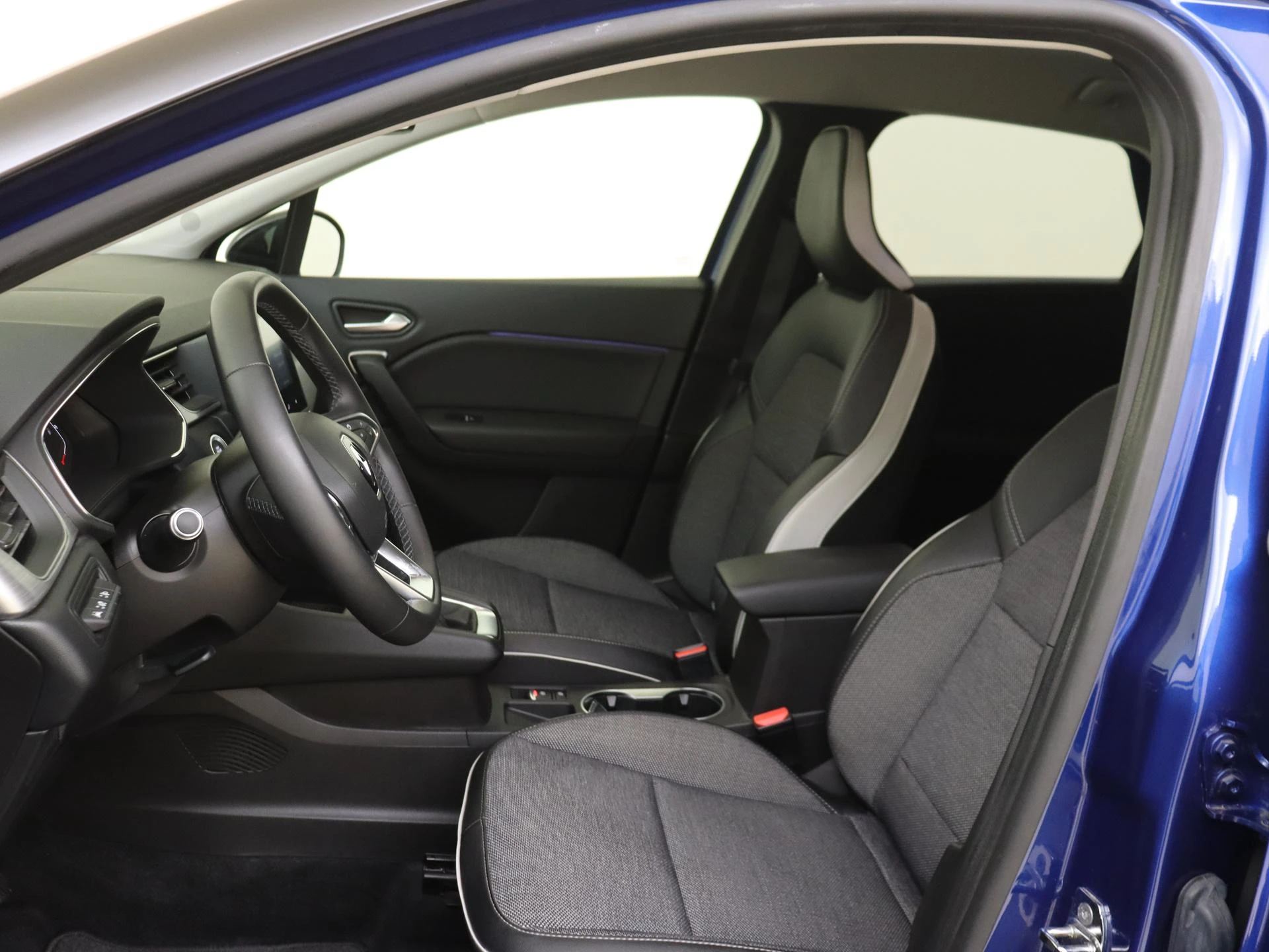 Renault-Captur-image-10