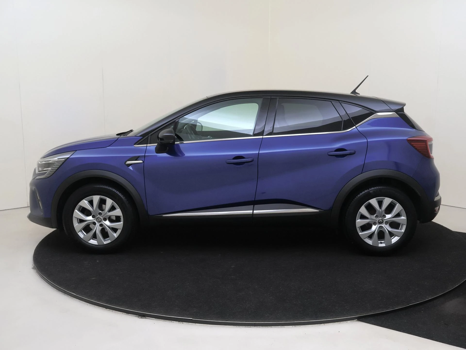 Renault-Captur-image-7