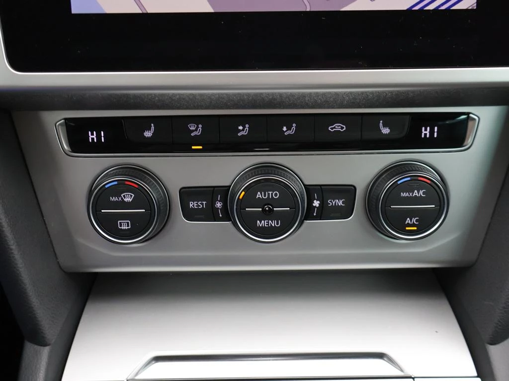 Volkswagen Passat Passat Comfortline 1.5TSI *AUTOMAAT*VIRTUAL COCKPIT*TREKHAAK*NAVI*PDC*ACC*...9