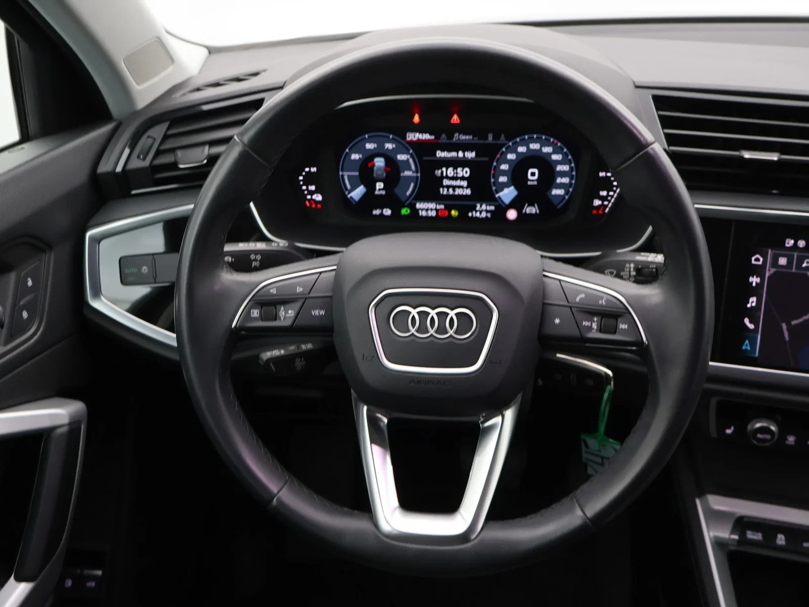 Audi-Q3-image-12