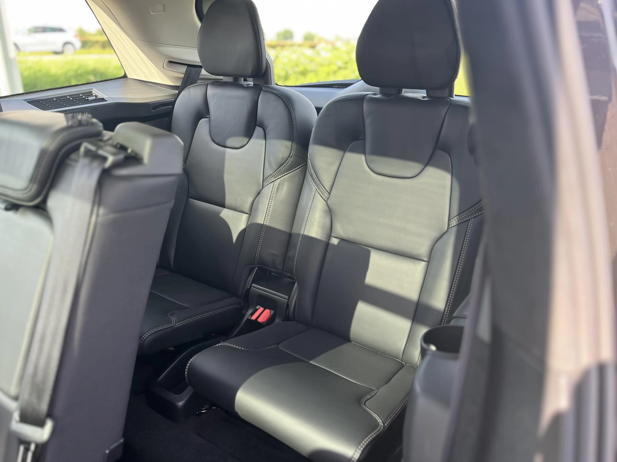 Volvo XC90 T8 Plug-in hybrid AWD Ultra Dark