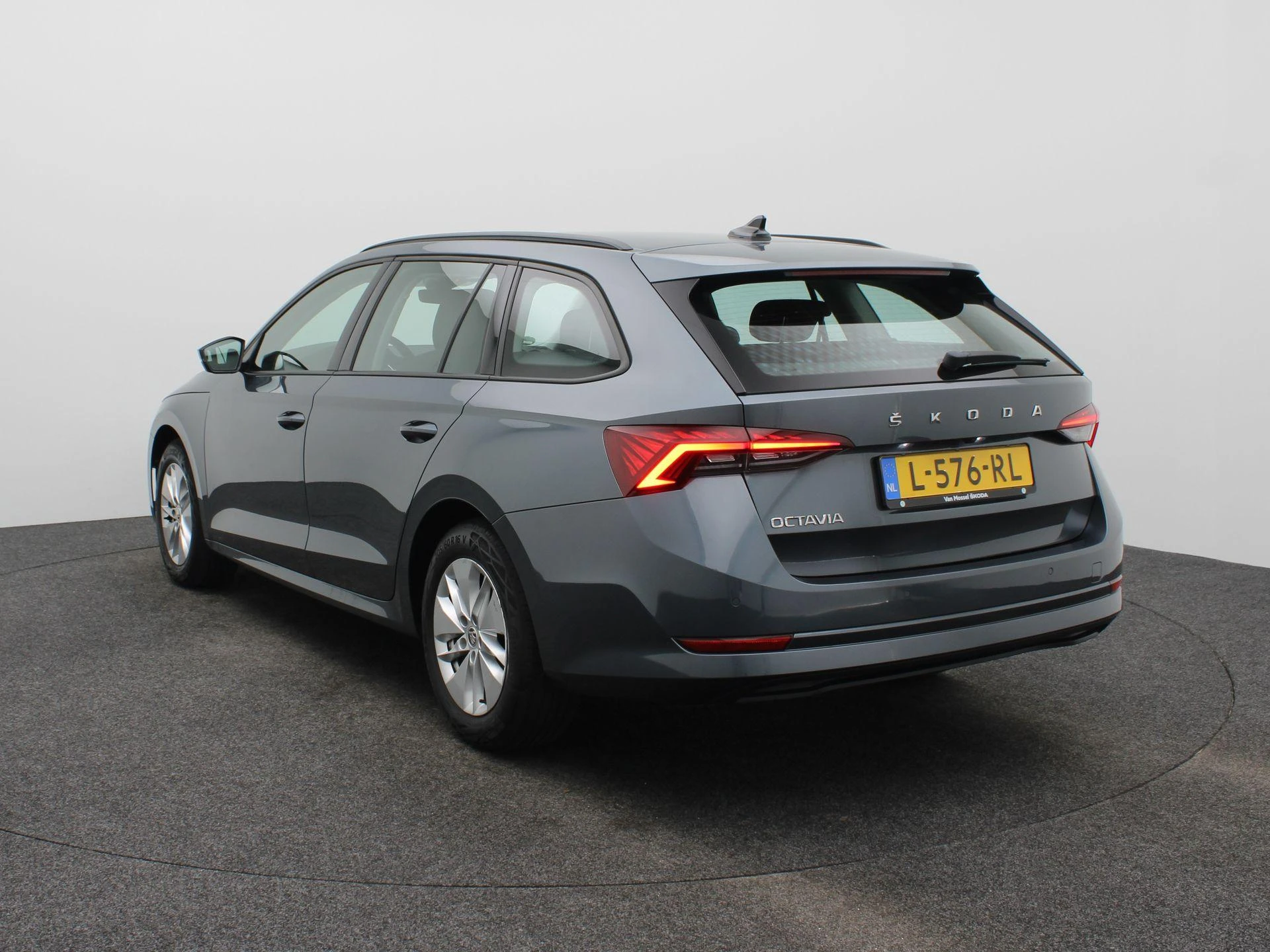 Škoda-Octavia-image-1