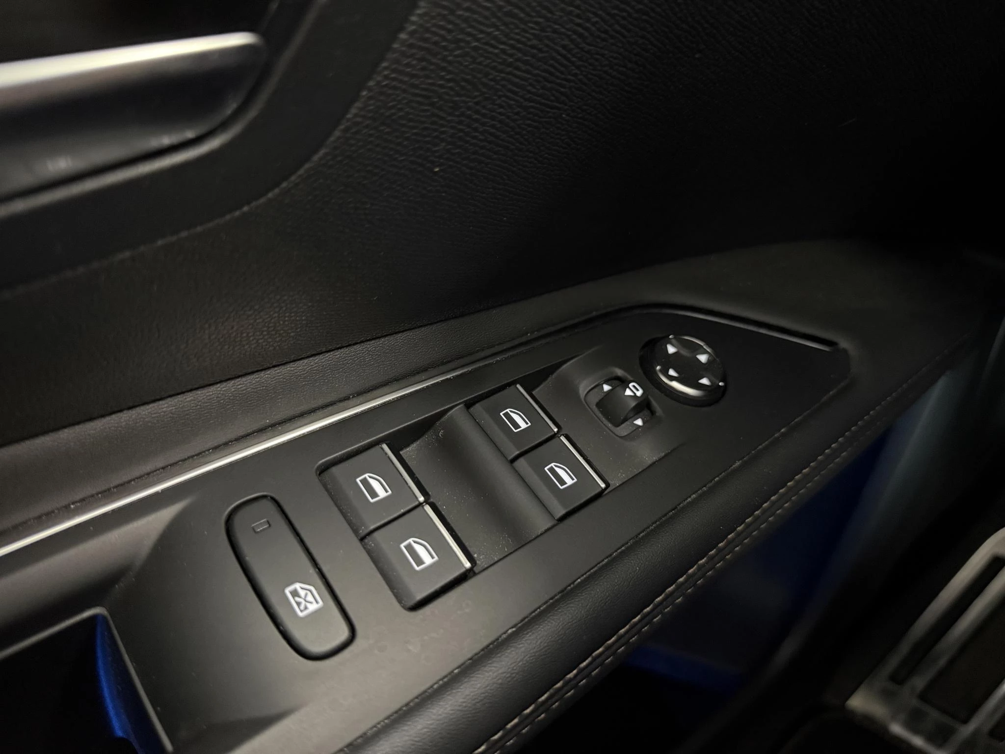 Peugeot 3008 1.6 HYbrid 225 GT