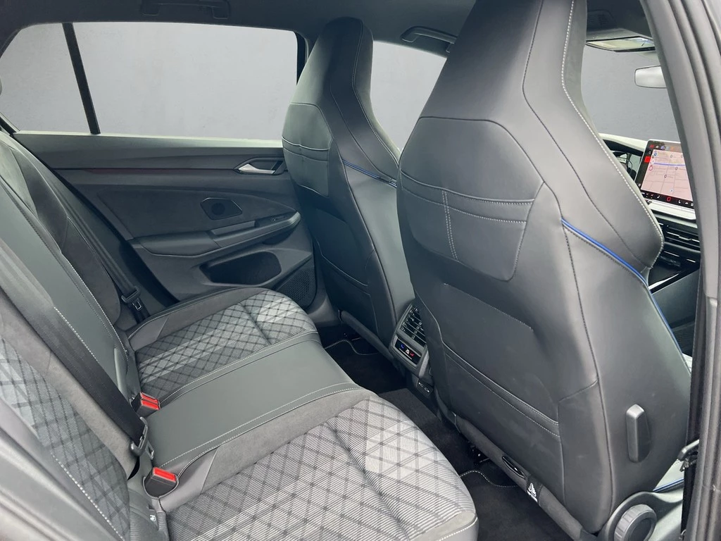 Volkswagen Golf VIII 2.0 TDI 110 kW R-Line DSG